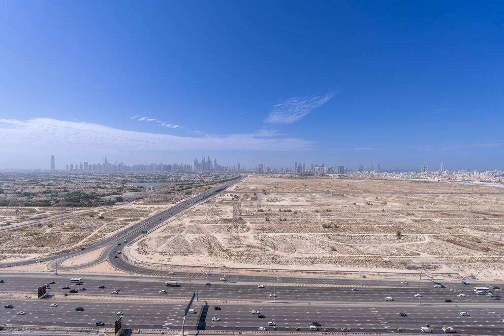 Luxurious 1-bedroom Oasis L Binghatti Corner, Jvc *