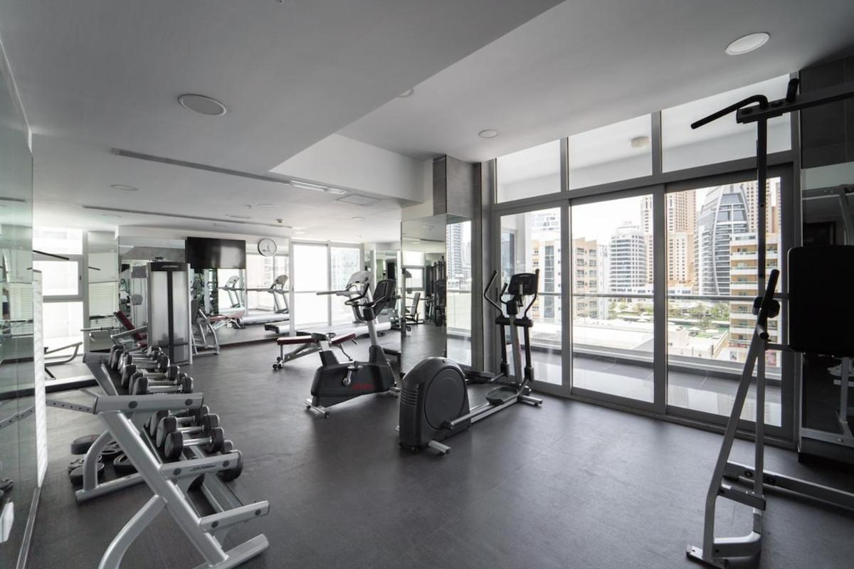 Spacious 2-bedroom With Marina Views In Dec Tower 2 Dubai