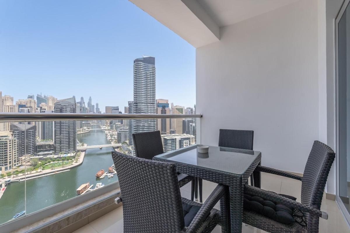 Apartment Spacious 2-bedroom With Marina Views In Dec Tower 2 *