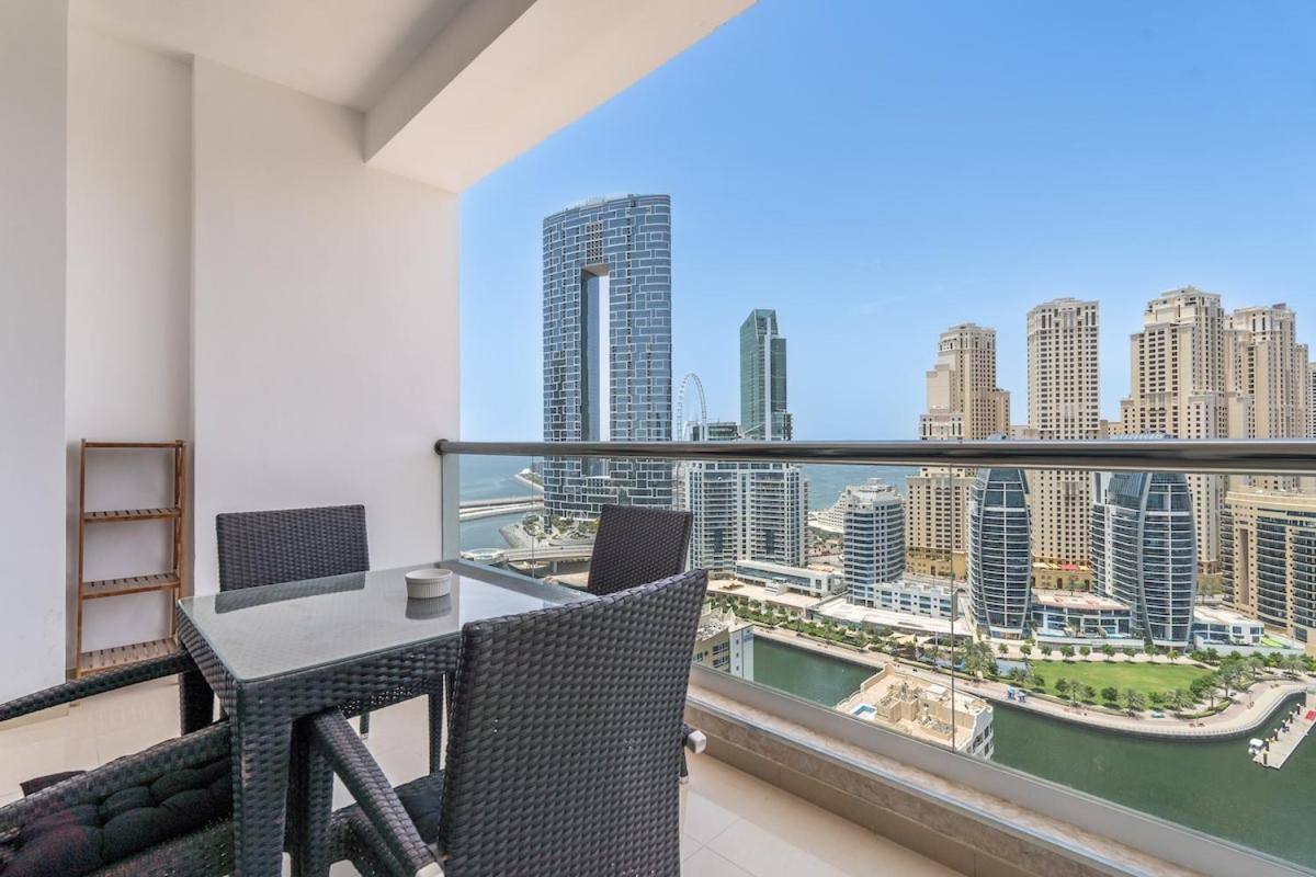 Spacious 2-bedroom With Marina Views In Dec Tower 2 Apartment