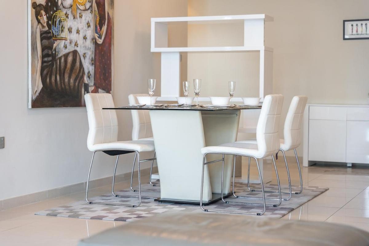 Spacious 2-bedroom With Marina Views In Dec Tower 2 Apartment