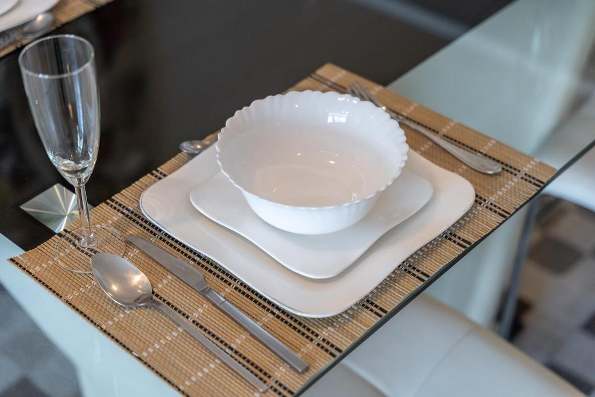 Spacious 2-bedroom With Marina Views In Dec Tower 2 Apartment *