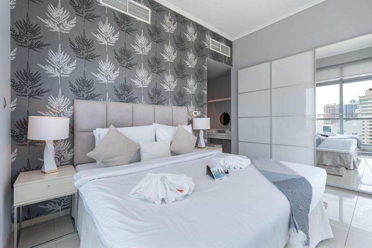 Spacious 2-bedroom With Marina Views In Dec Tower 2 *