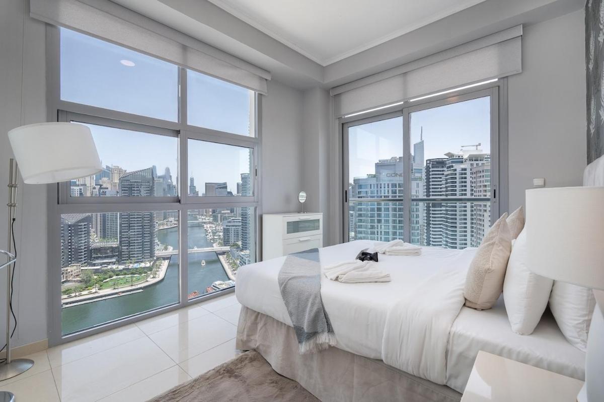 Spacious 2-bedroom With Marina Views In Dec Tower 2 Apartment
