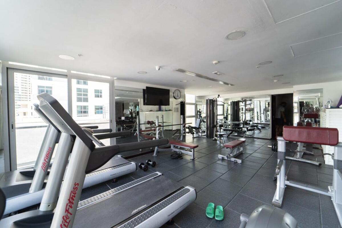 Apartment Spacious 2-bedroom With Marina Views In Dec Tower 2