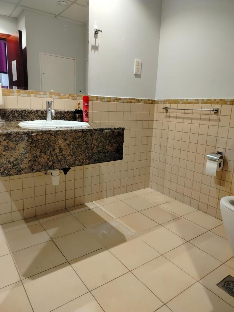 Sansa Beach Homes Albergue