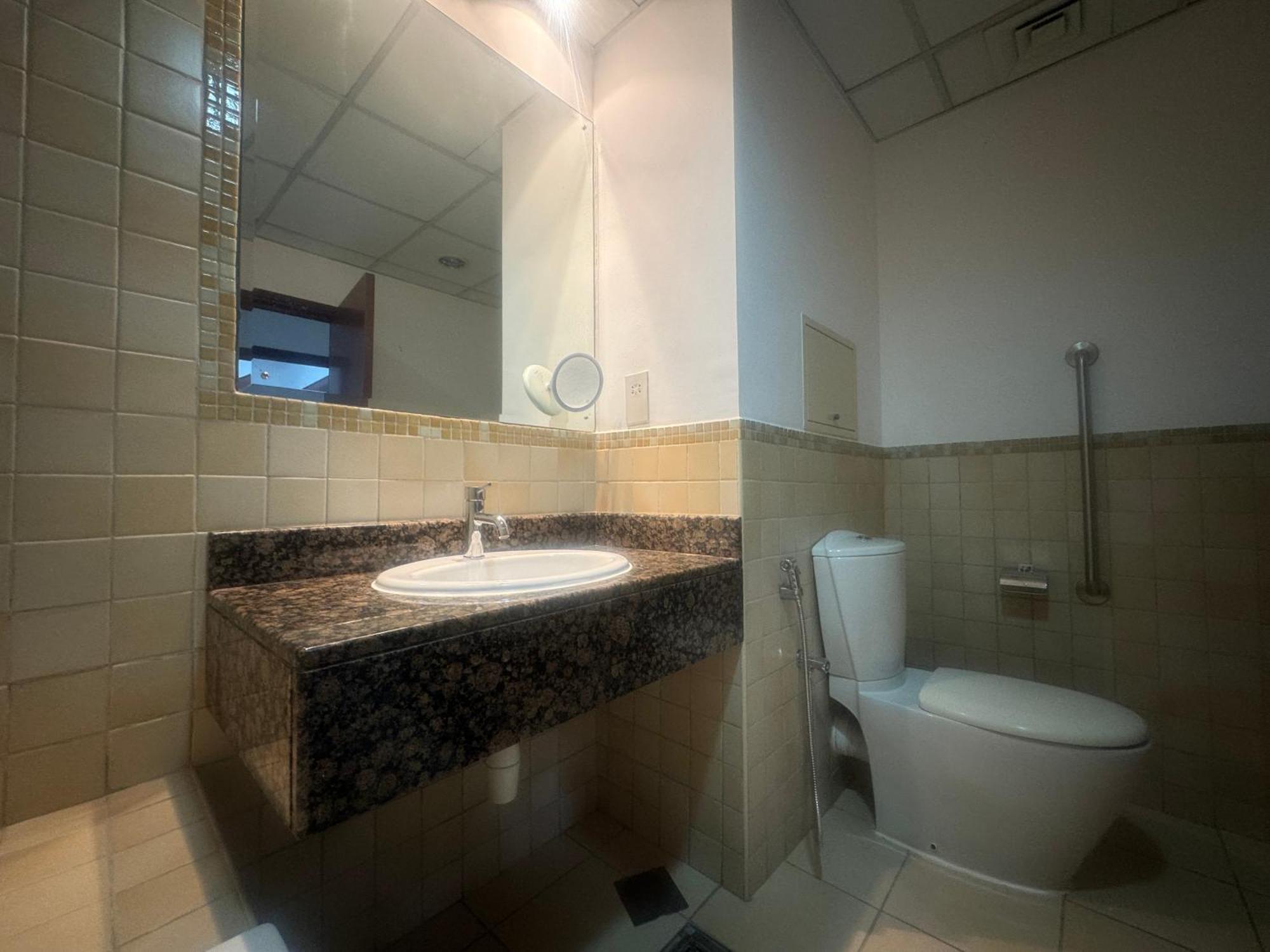 Hostel Le Parisien Dubai