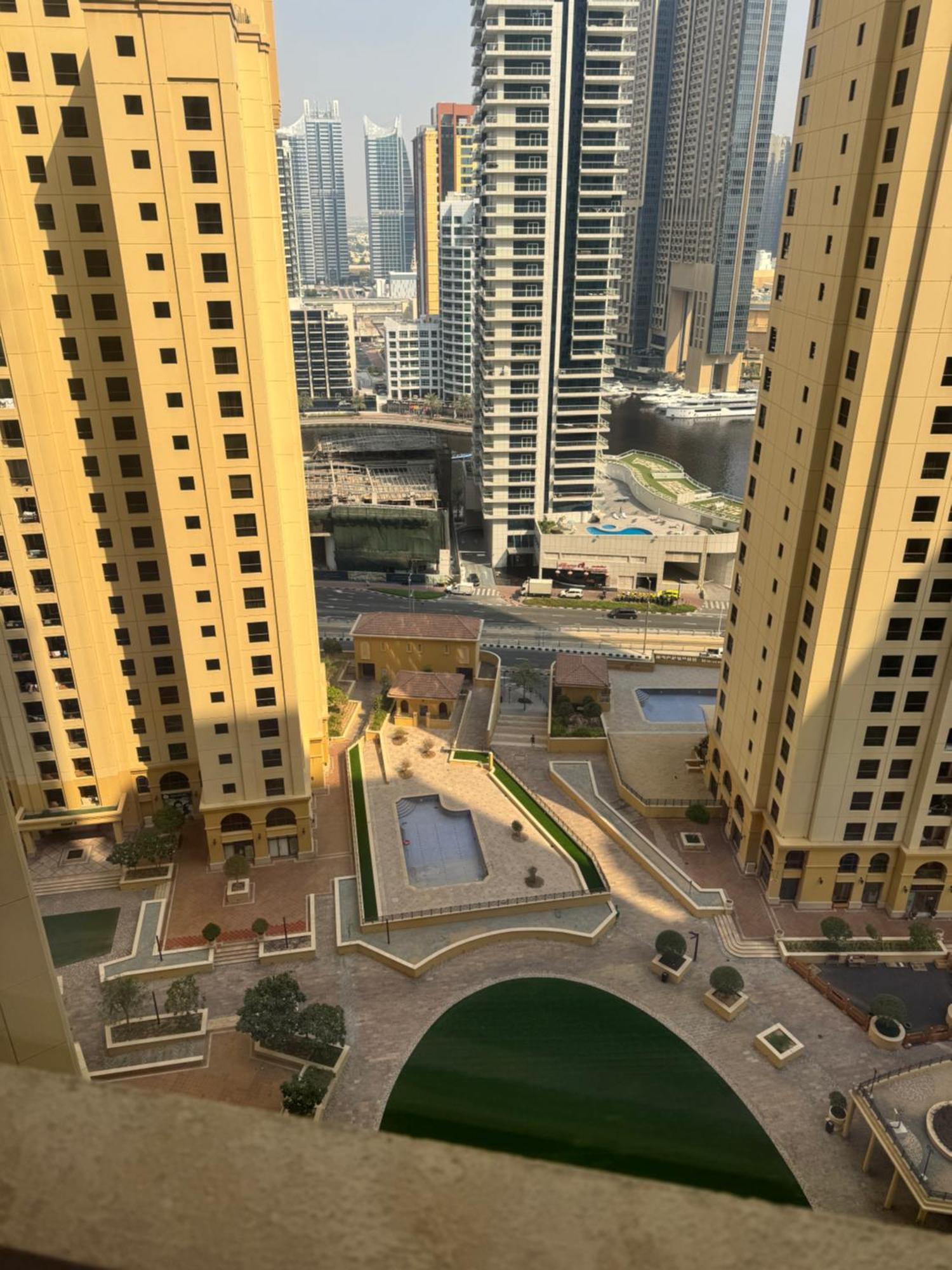Le Parisien * Dubai