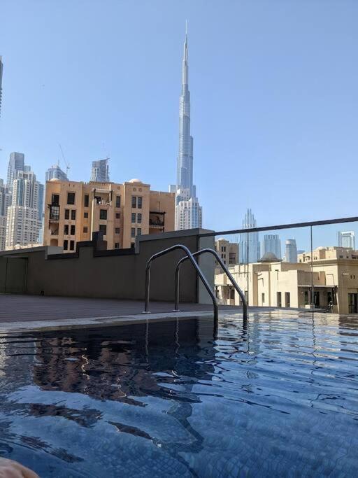 The Lavish Art House With Full Burj Khalifa View From - Amazing Balcony Setup - Infinity Pool - Near Mall Downtown Apartment Dubai