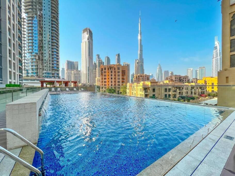 Apartment The Lavish Art House With Full Burj Khalifa View From - Amazing Balcony Setup - Infinity Pool - Near Mall Downtown *