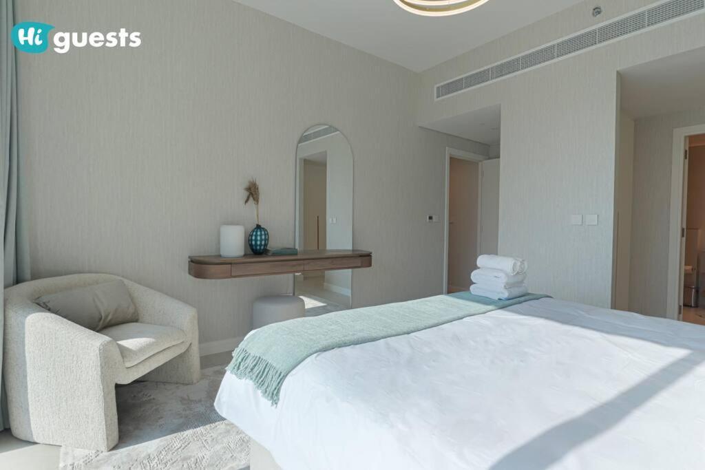 Higuests - Beachside Oasis Stylish 2br In La Vie Apartamento Dubai