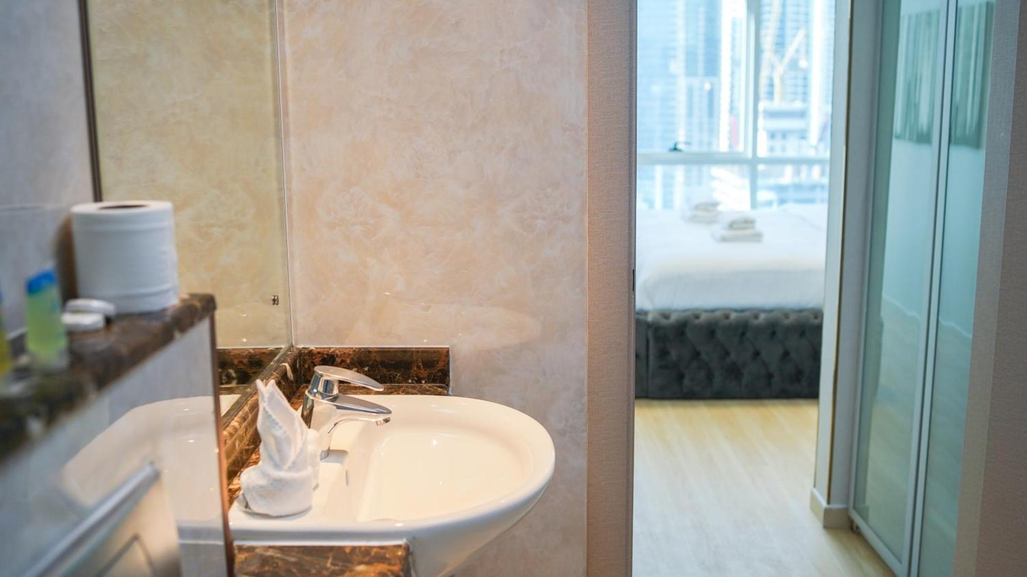 Marina View Spacious 2 Bhk Apartment