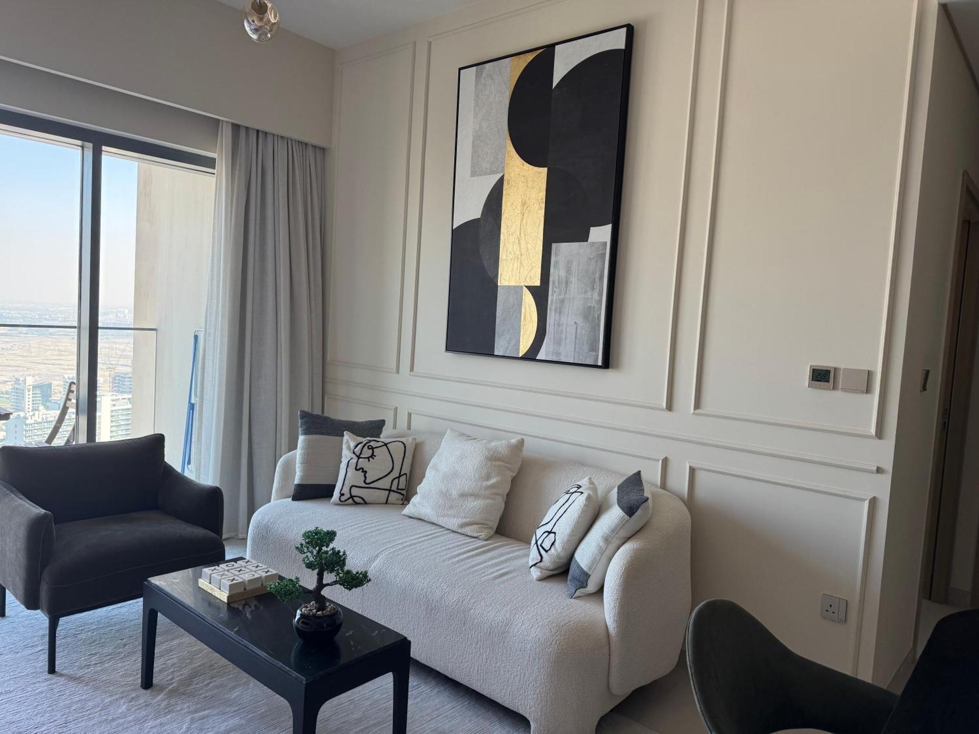 Burj Royale High Floor Near Mall *