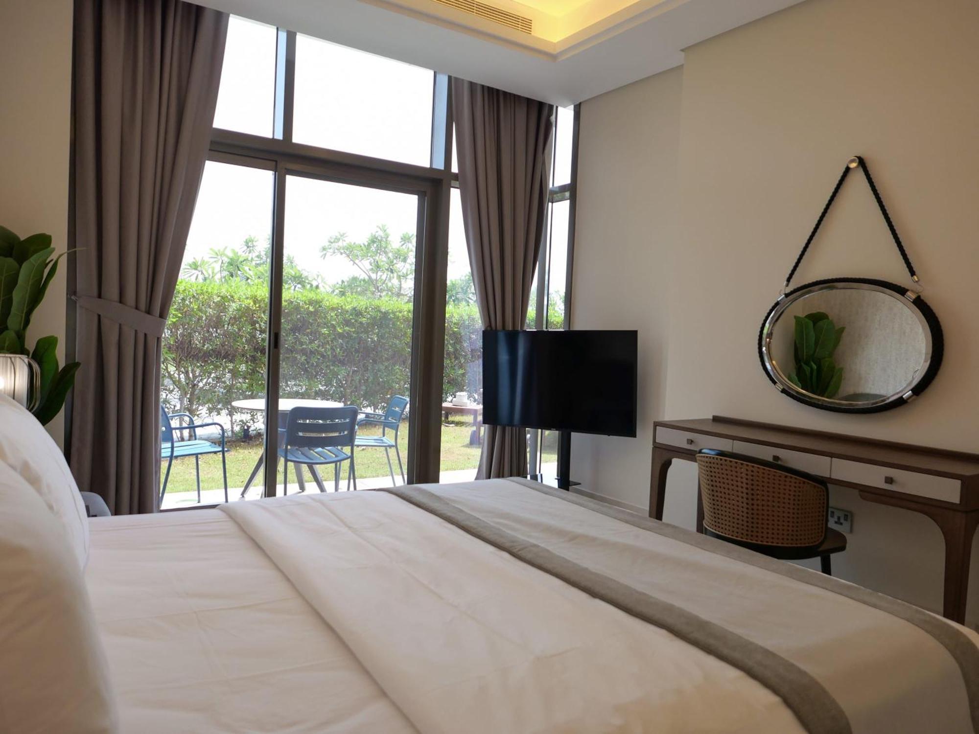 Calm 2br And Children's With Private Garden Apartment