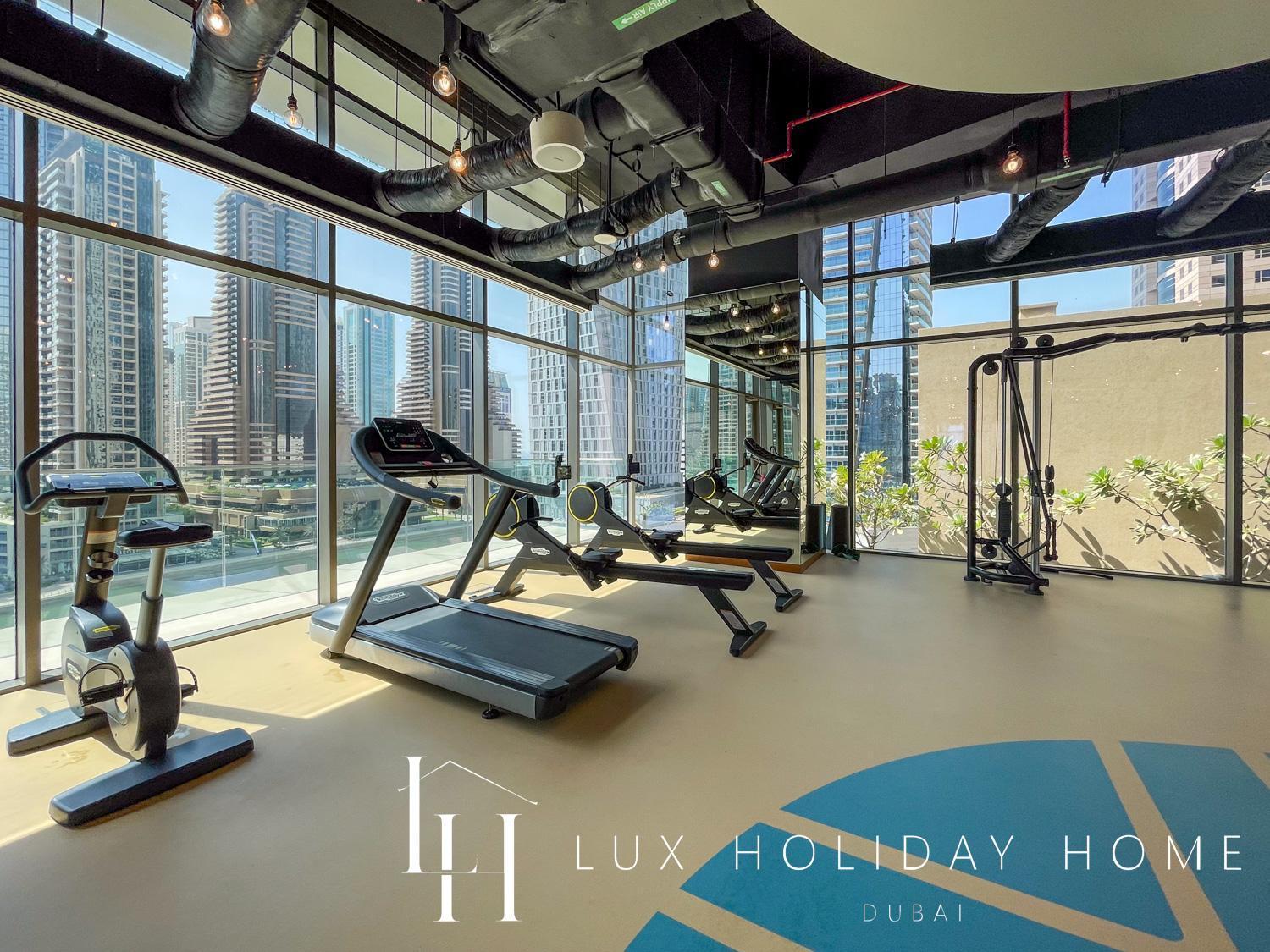 Lux The Marina Gate Sea View 2 Apartment *
