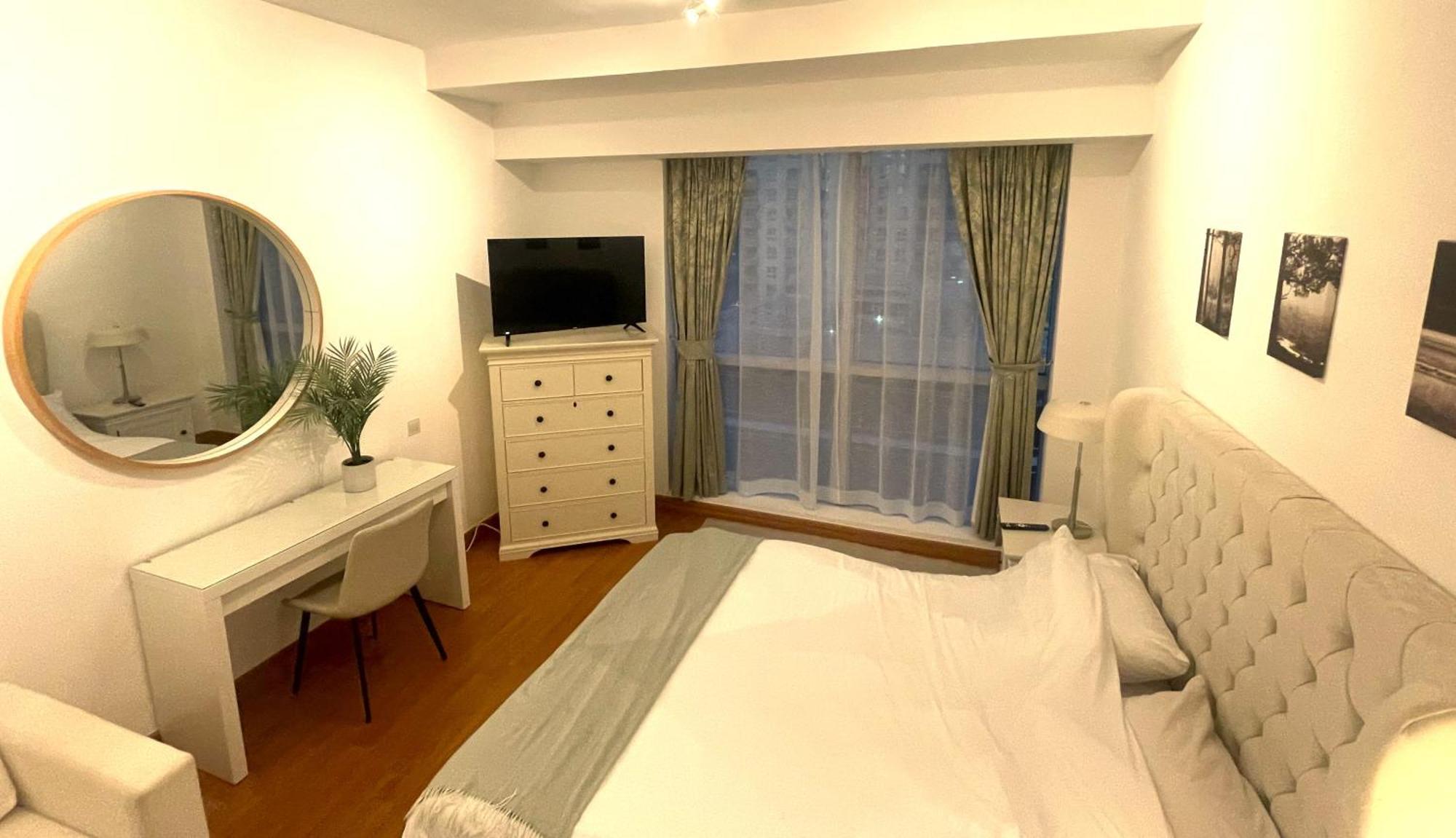 Marina View With Pool, Gym, Tennis Court, 5 Mins To * Dubai