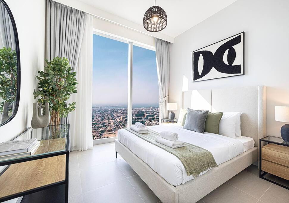 Downtown Sky High Luxury I And Sea Views I Opp Mall Burj Khalifa Daire Dubai