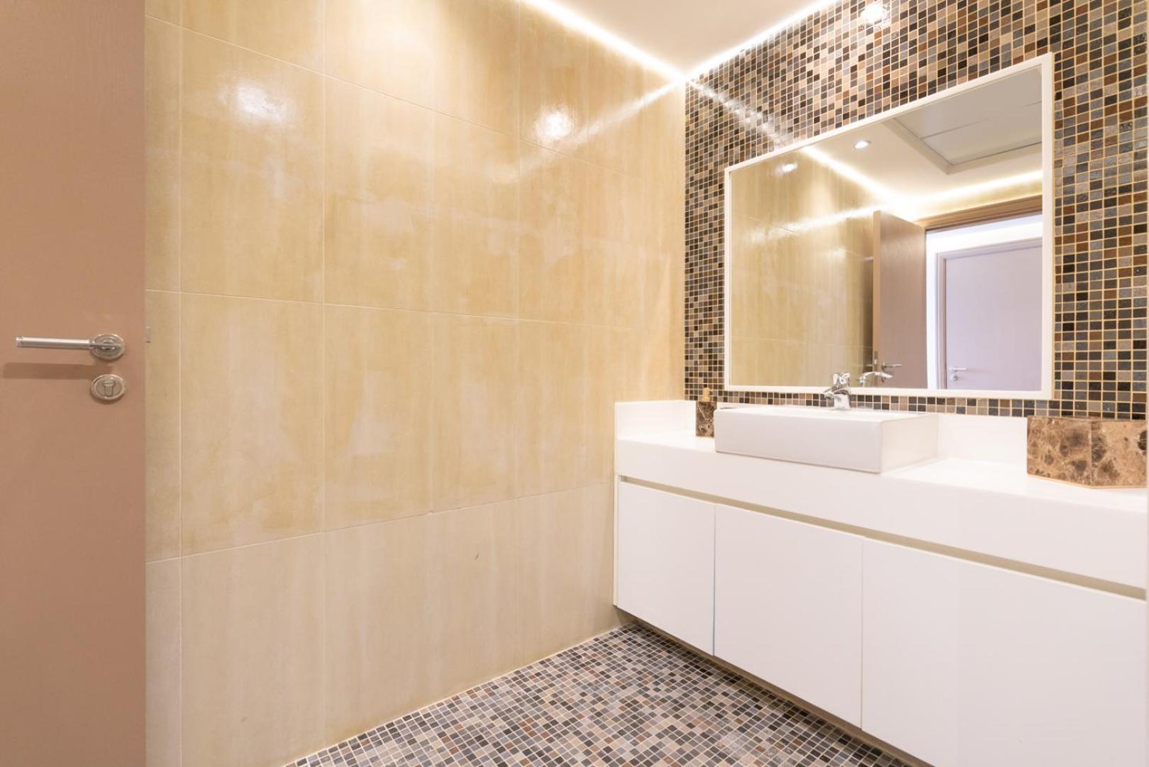 Private Access - Stunning Sea View - Perfect Location At Jbr Apartment Dubai