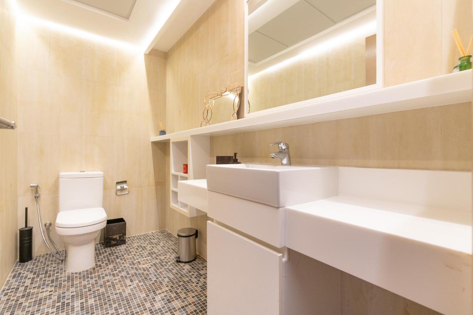 Private Access - Stunning Sea View - Perfect Location At Jbr Apartment