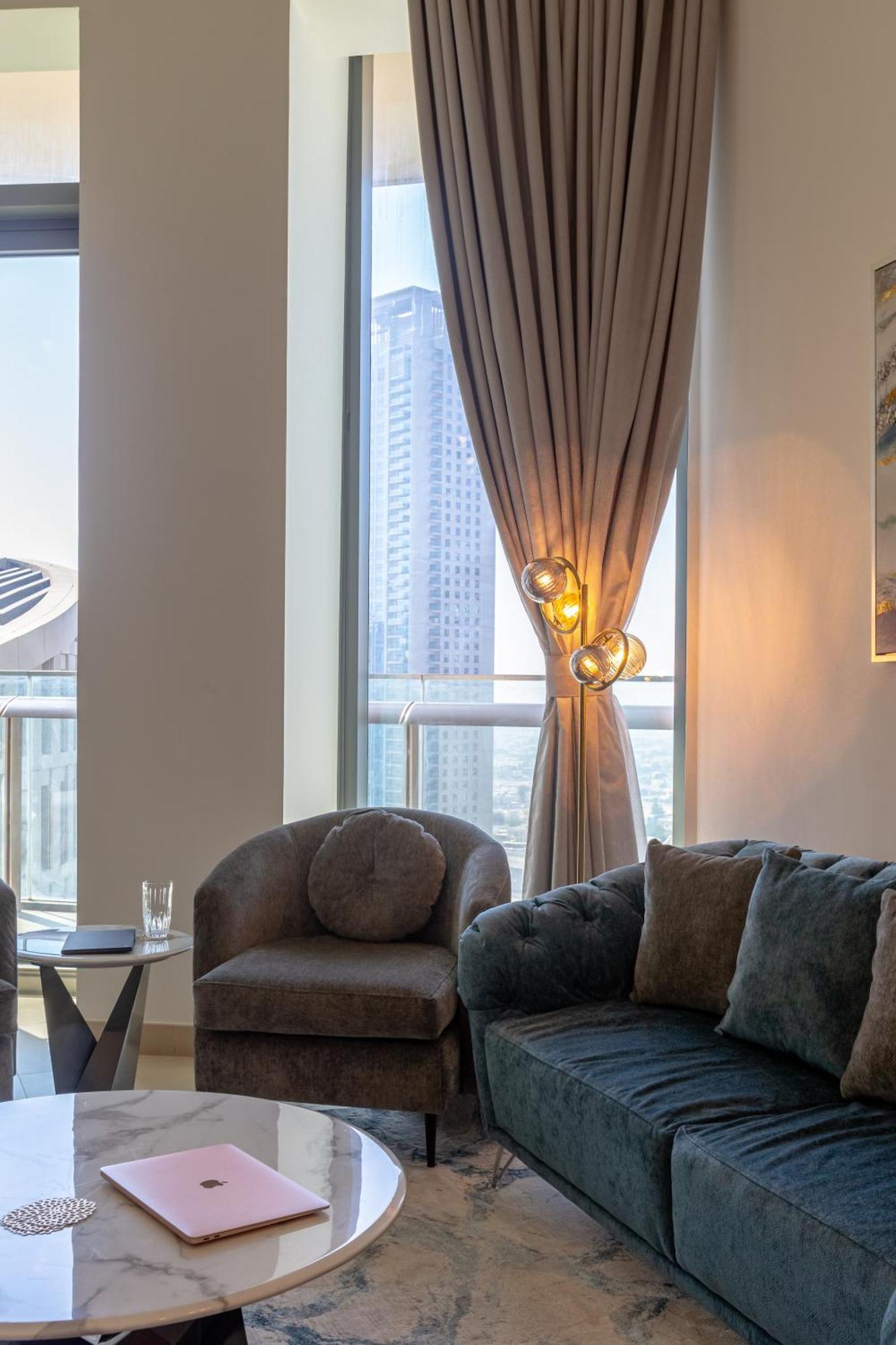 Apartment Mall Direct Access - Burj Vista