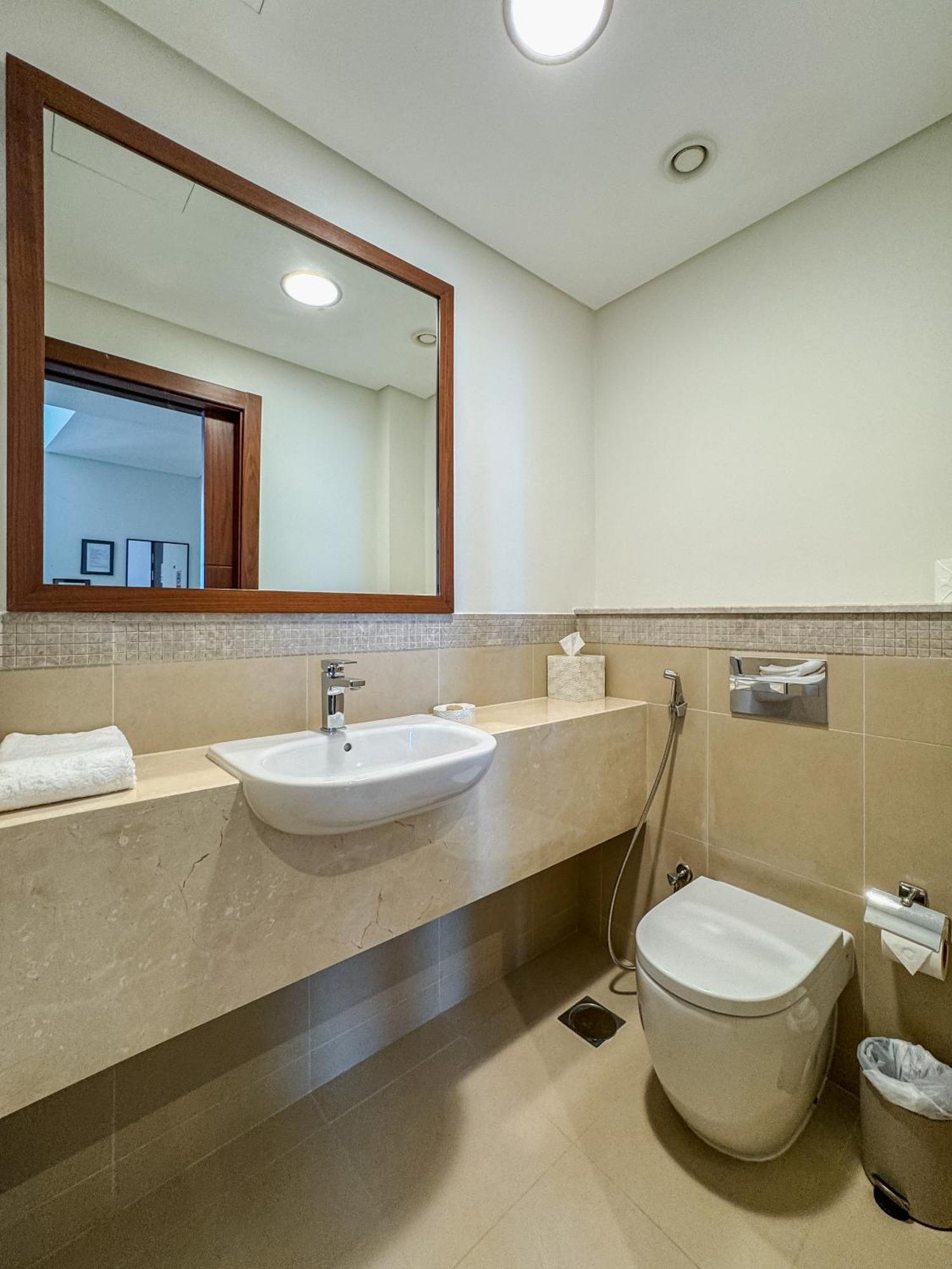 Apartment Mall Direct Access - Burj Vista Dubai