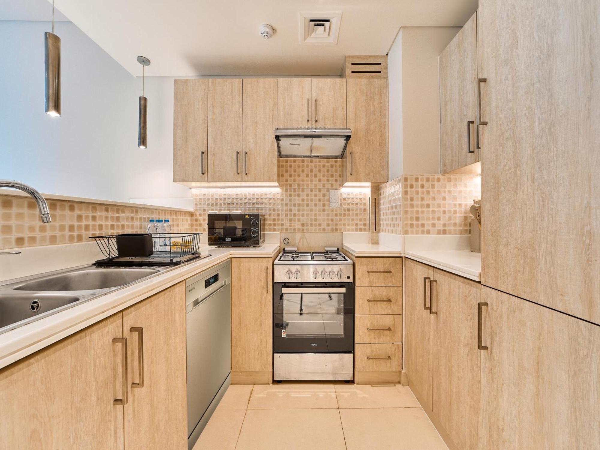First Class In Seven Palm With Direct Access To The West Palm And Nakheel Mall Apartment *