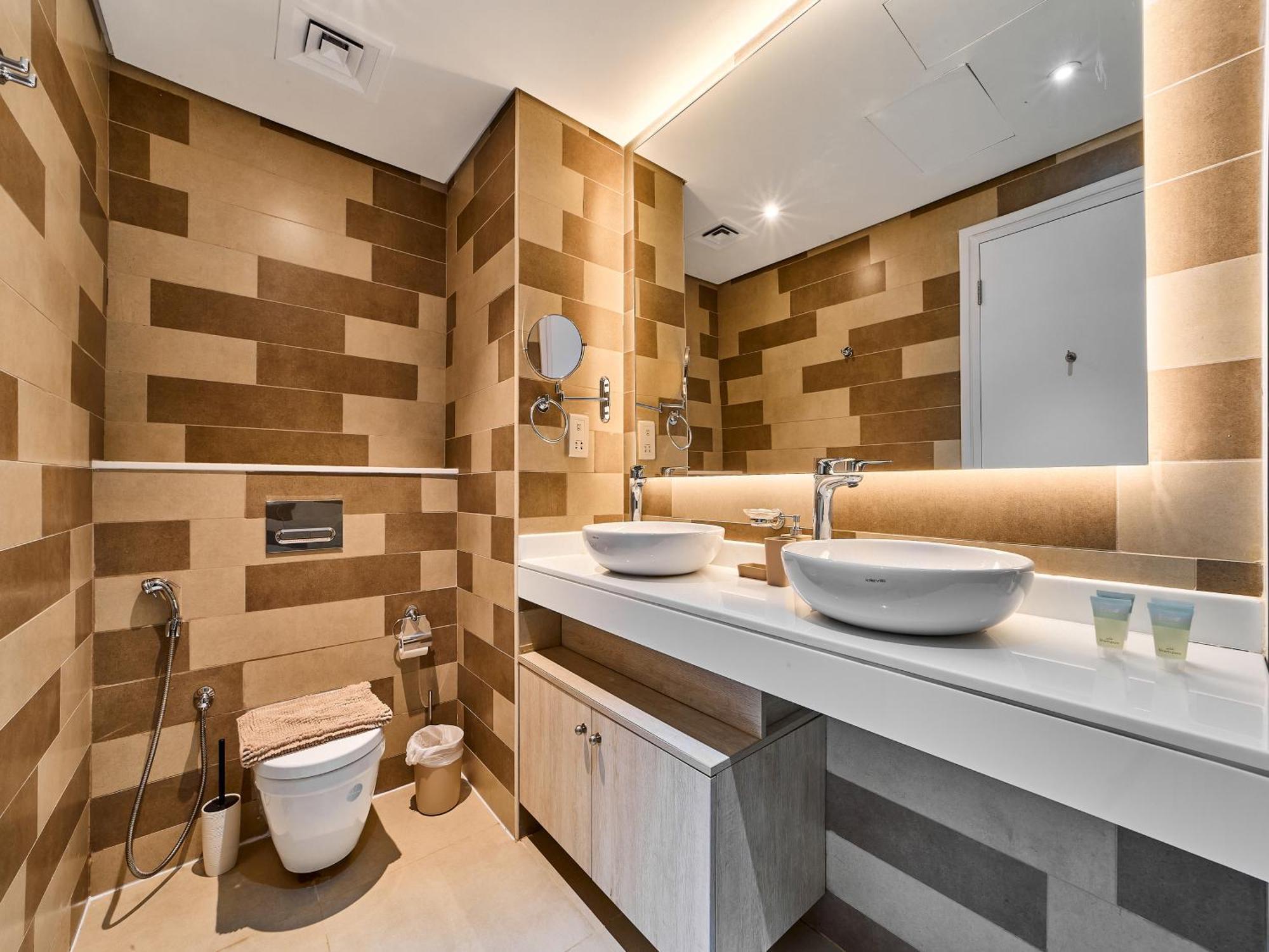 Apartment First Class In Seven Palm With Direct Access To The West Palm And Nakheel Mall Dubai