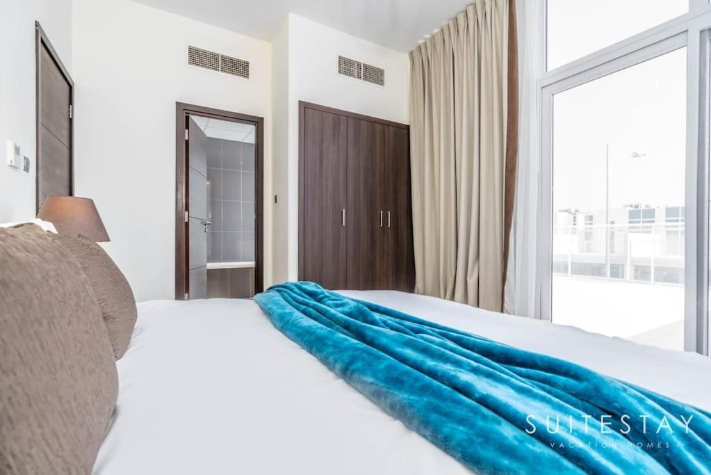 Apartment Spacious New Build In Residential Community *