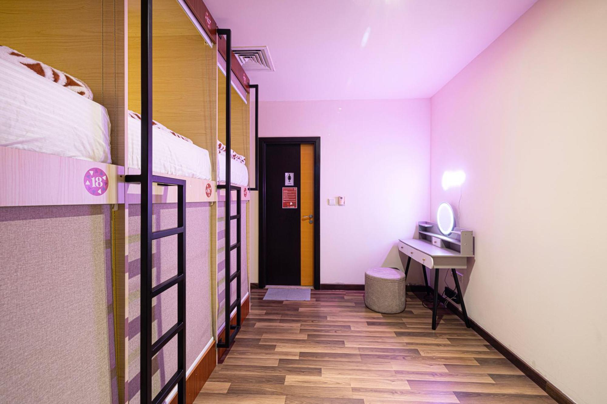 Capsule Duplex Cosy Hills - Jbr Beach - Hostel