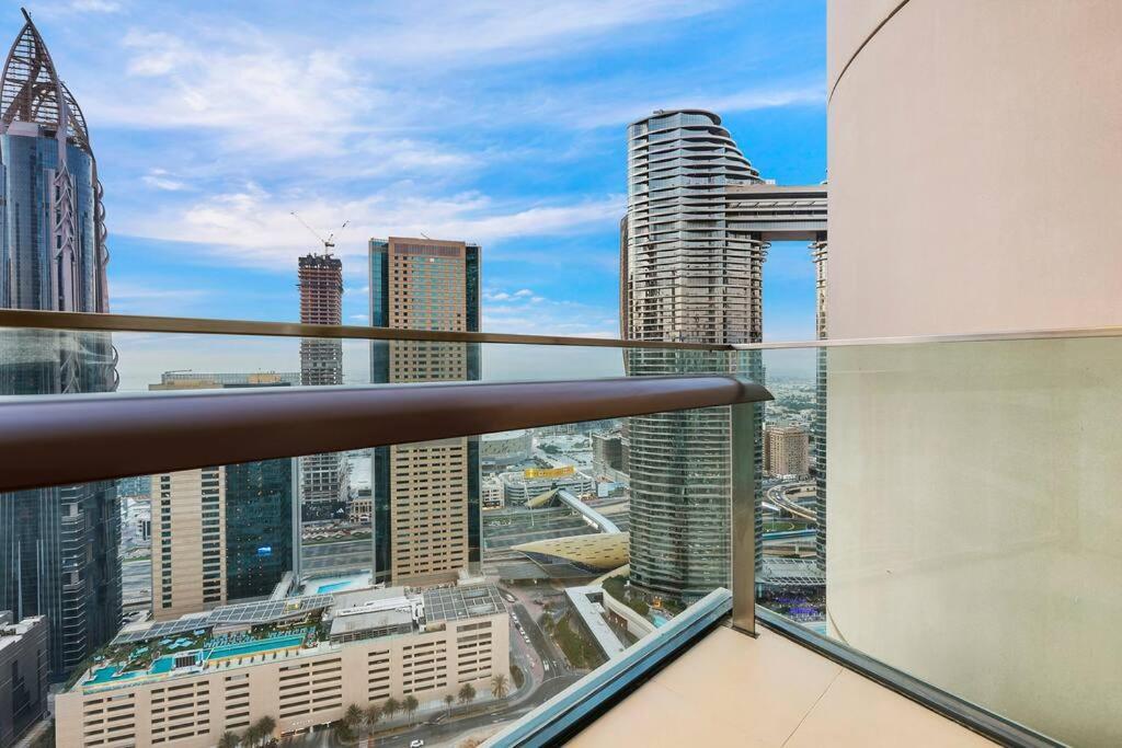 Apartment First Class 3br Panoramic Skyline View *