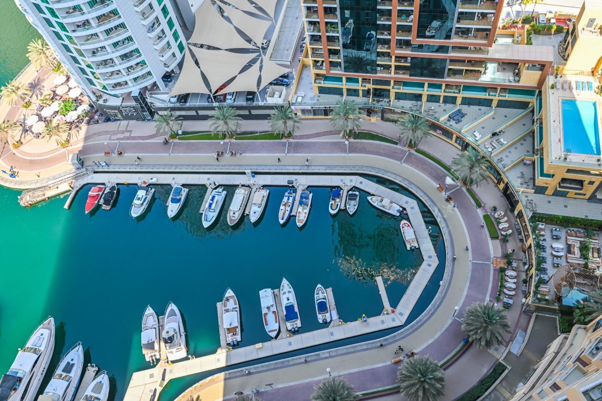 Luxury - Stunning Marina View - 5-star Amenities Apartment Dubai