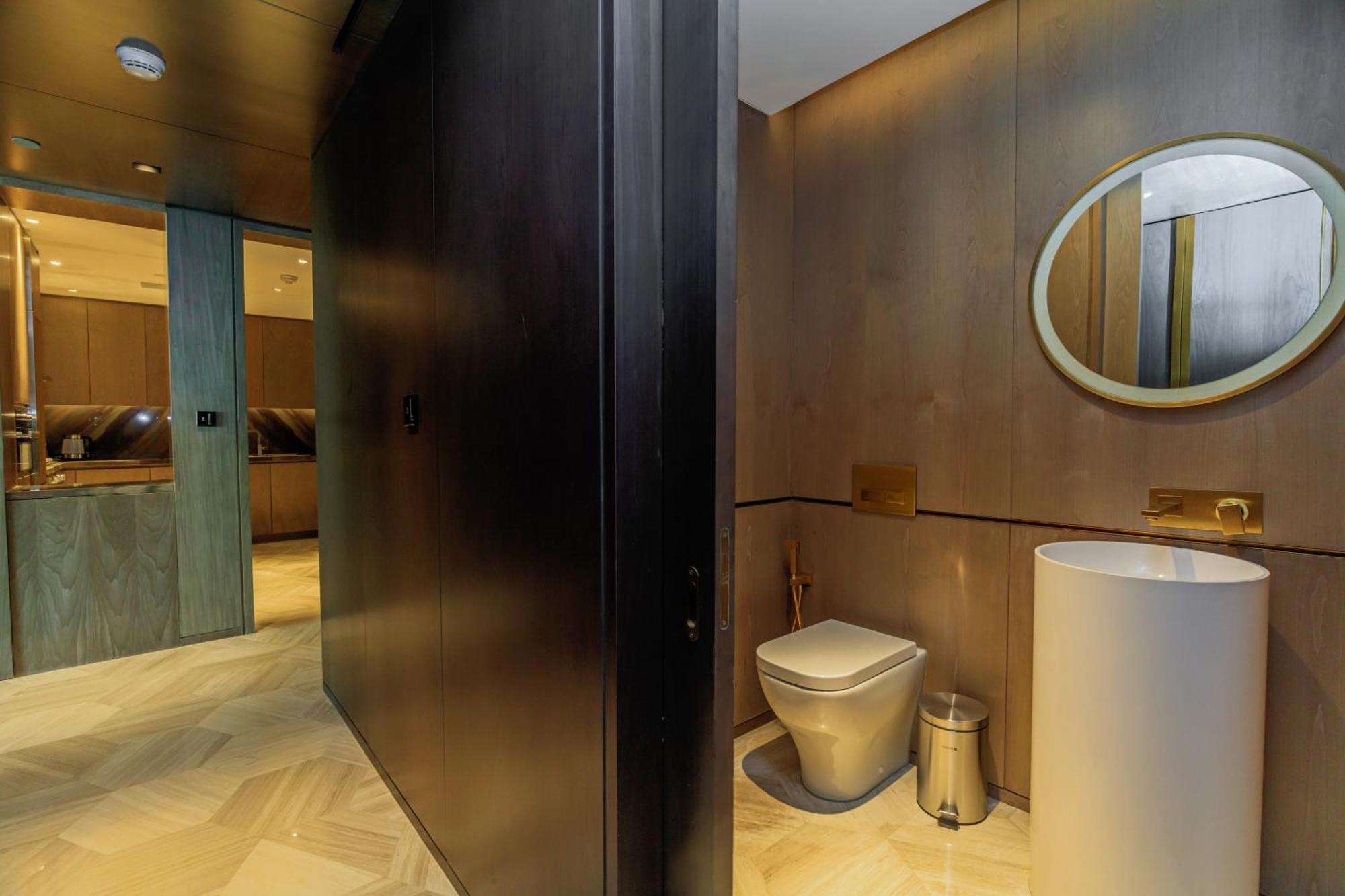 Apartment Luxury 3bdr Apartment, Pool & Access *