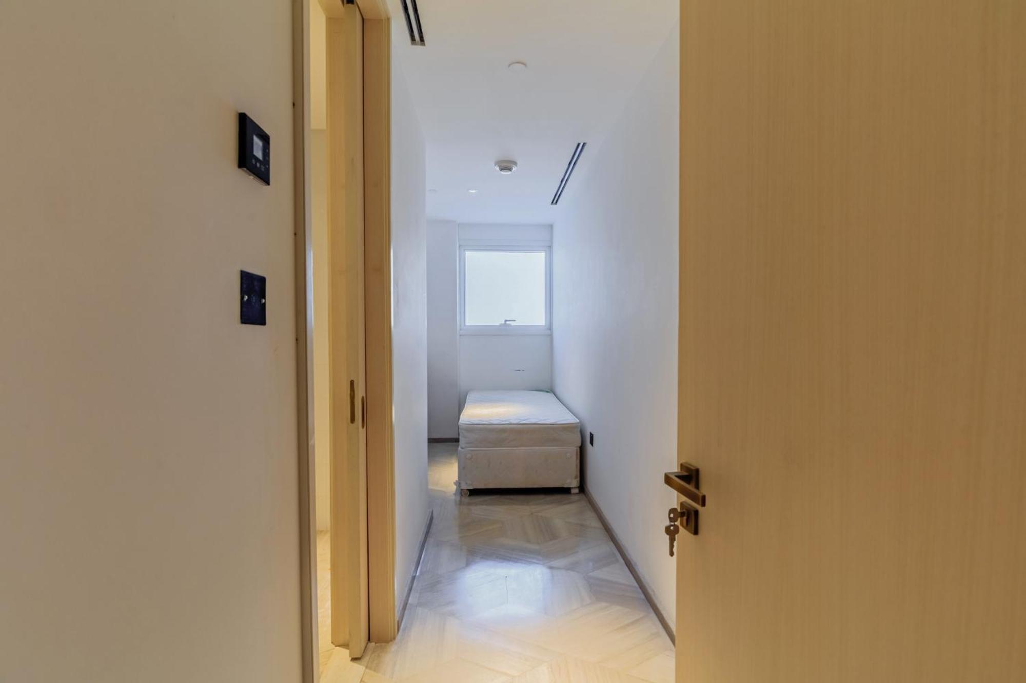 Luxury 3bdr Apartment, Pool & Access Dubai