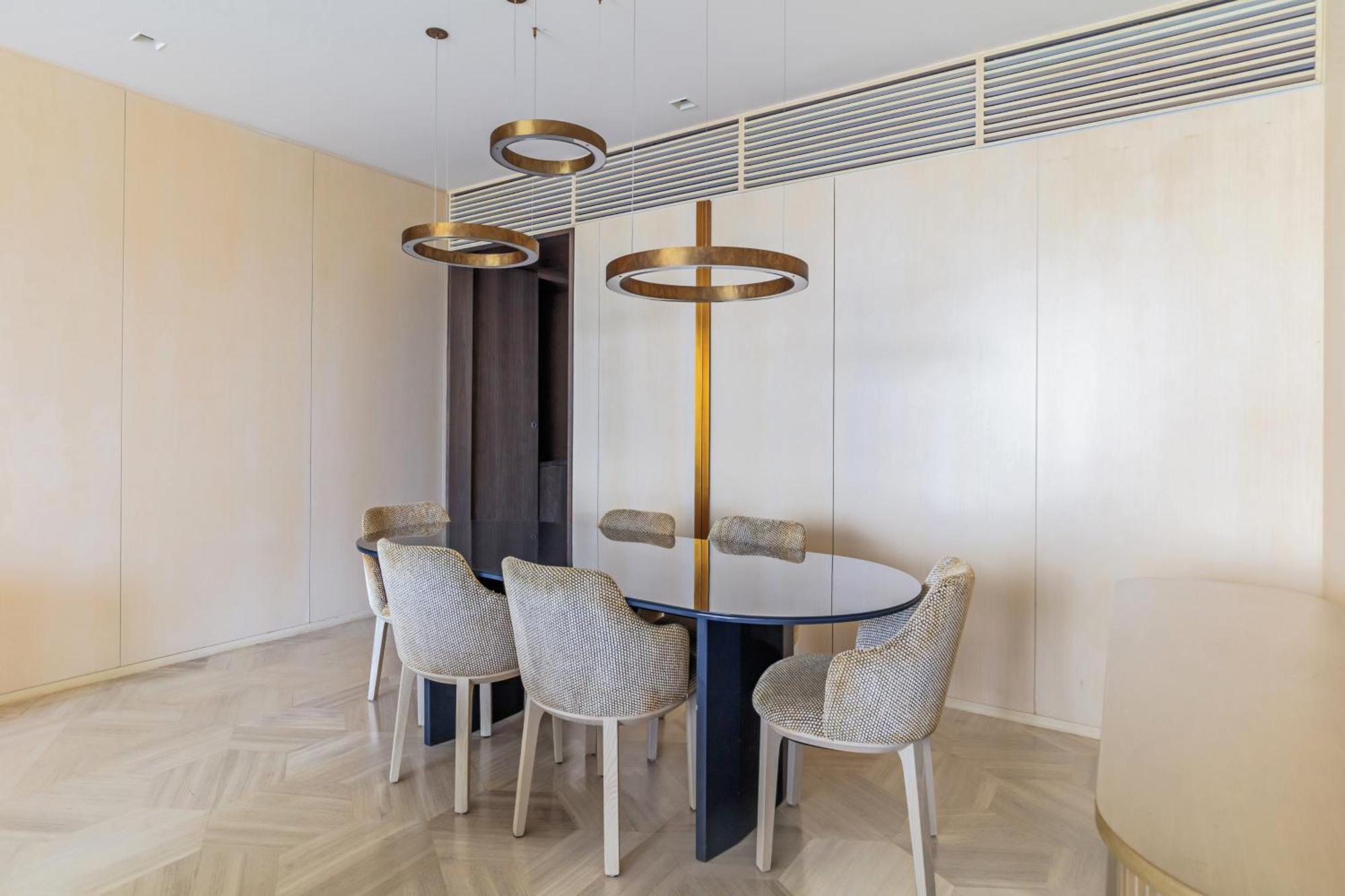 Luxury 3bdr Apartment, Pool & Access Apartment