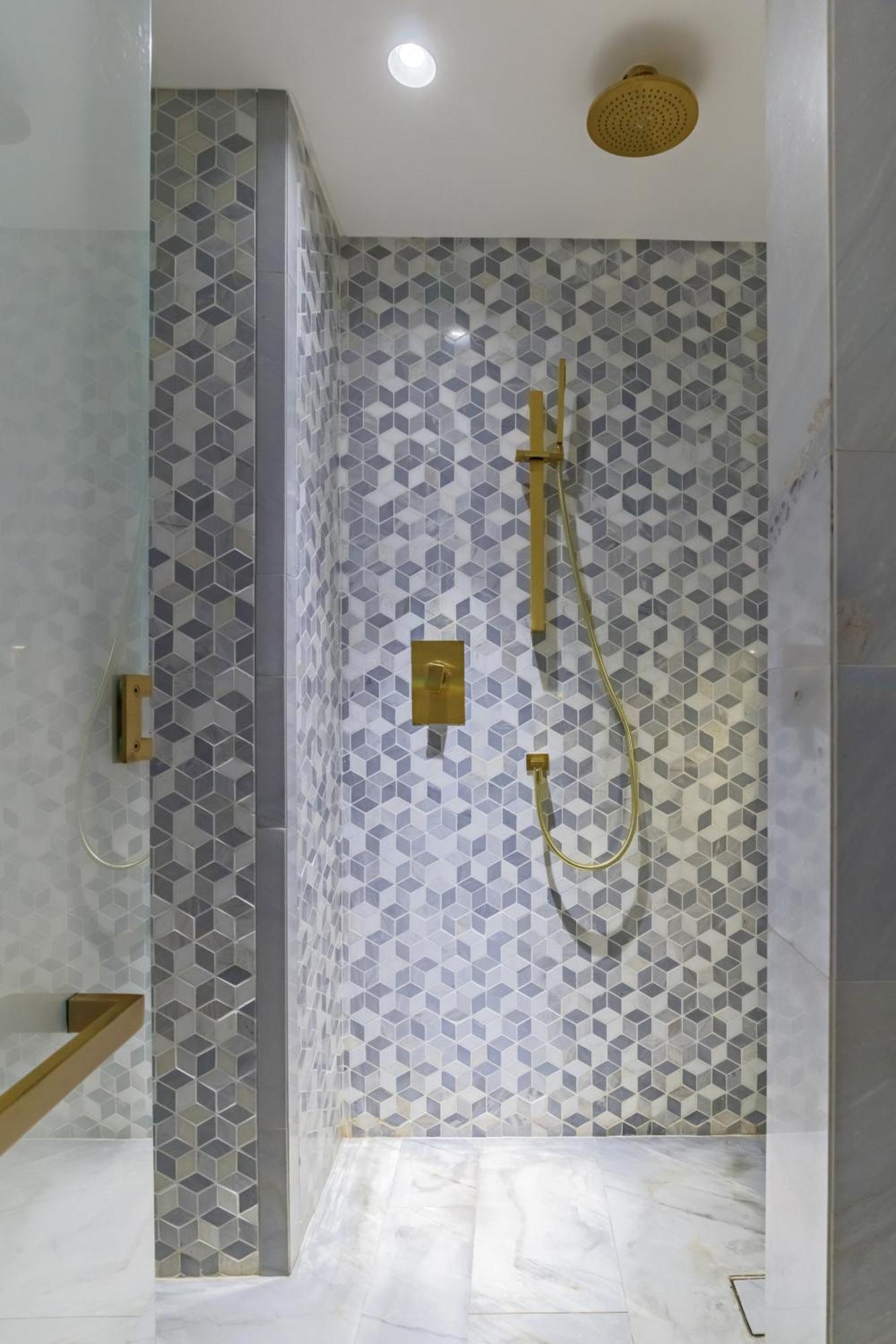 Luxury 3bdr Apartment, Pool & Access Dubai