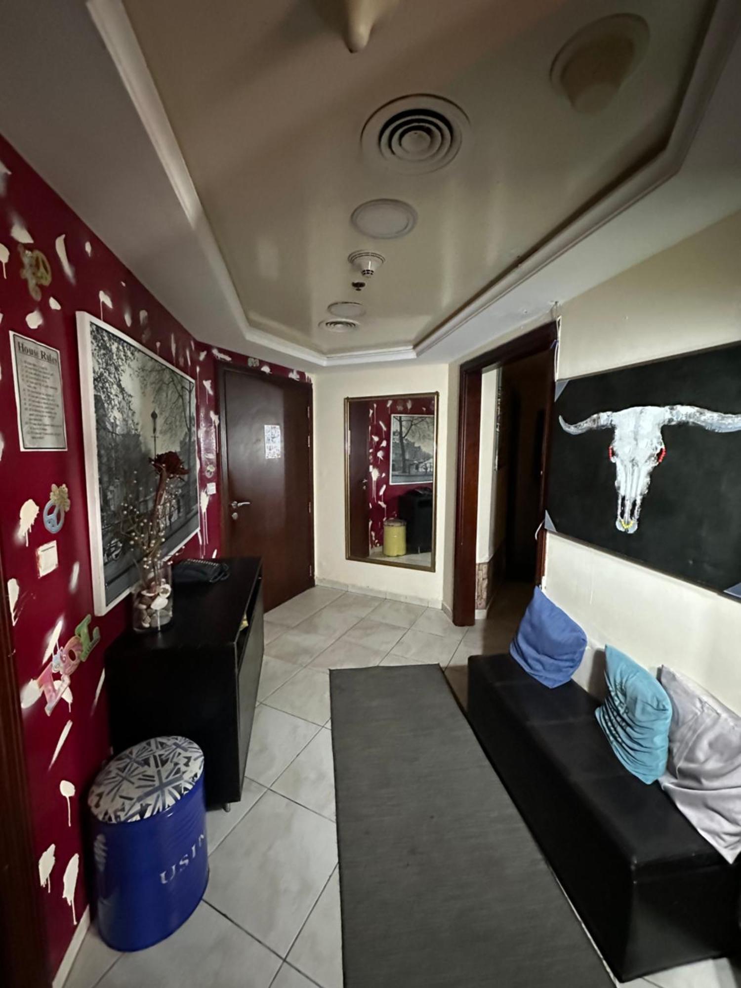 Apartment Backpackers Zone *