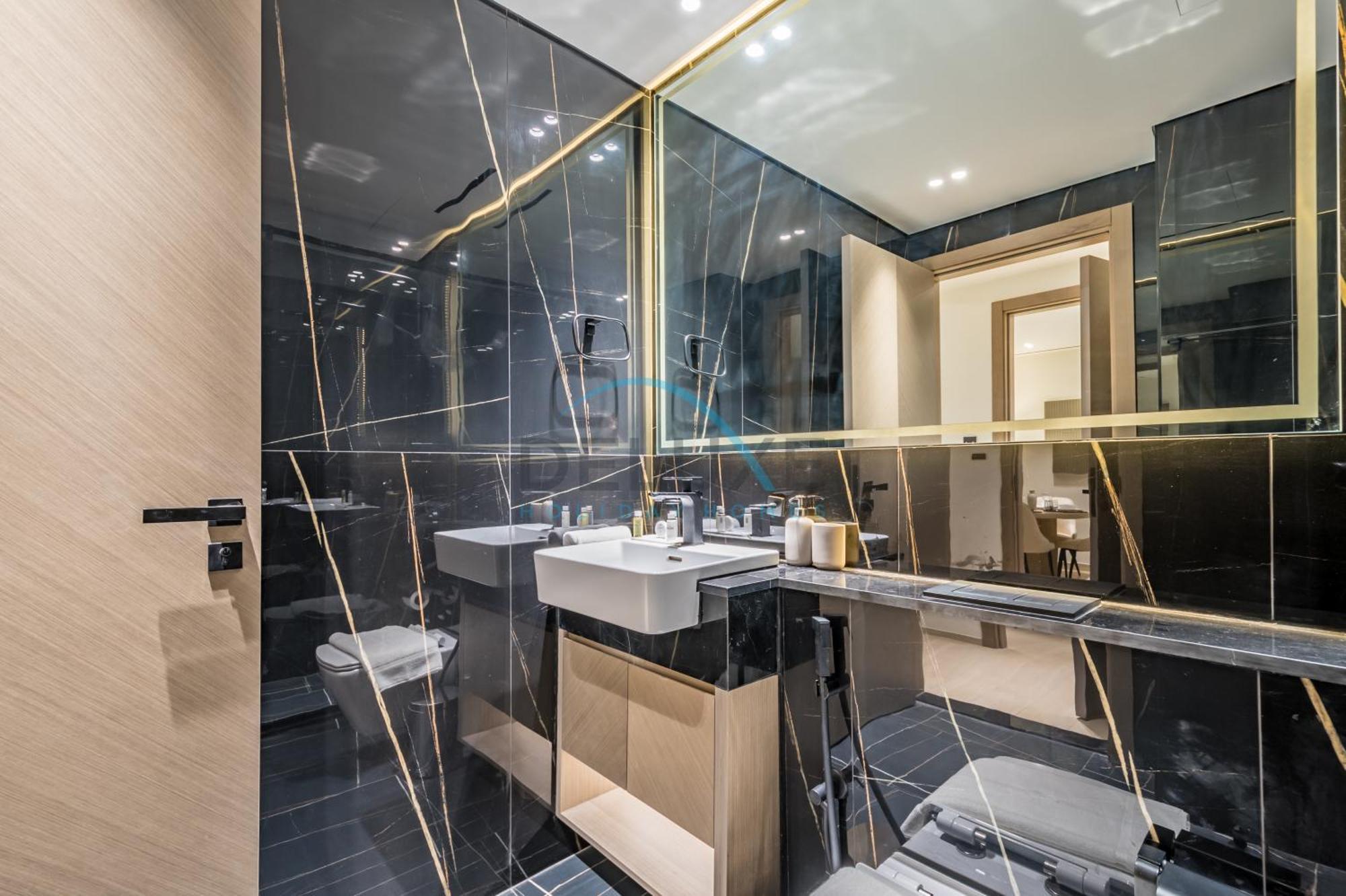 Chic 1br In Binghatti Corner, Jvc By Deluxe Homes * Dubai