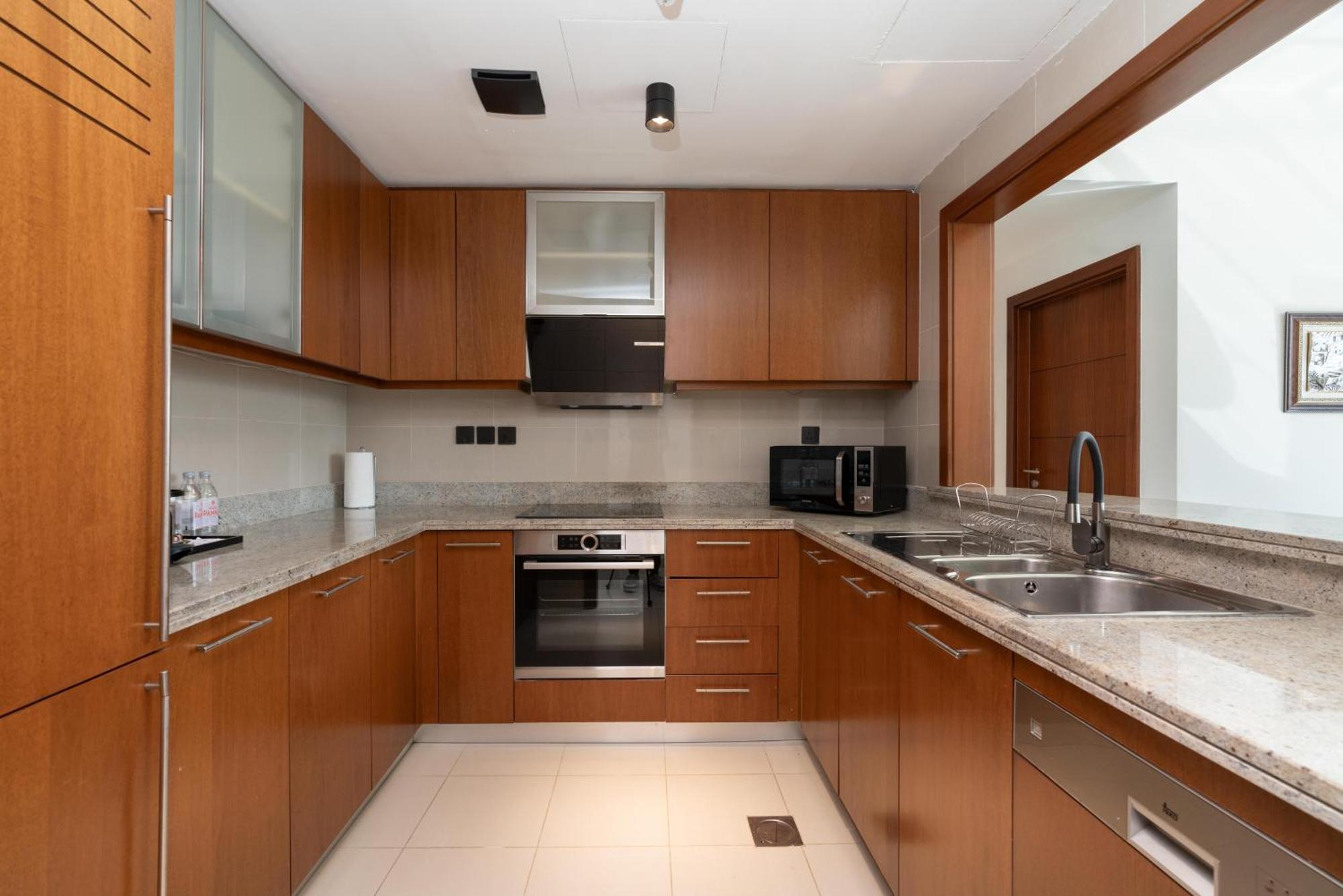 Hotel Downtown,fountain View, Nearburj Khalifa,3 Minutes Walk To Mall 5*