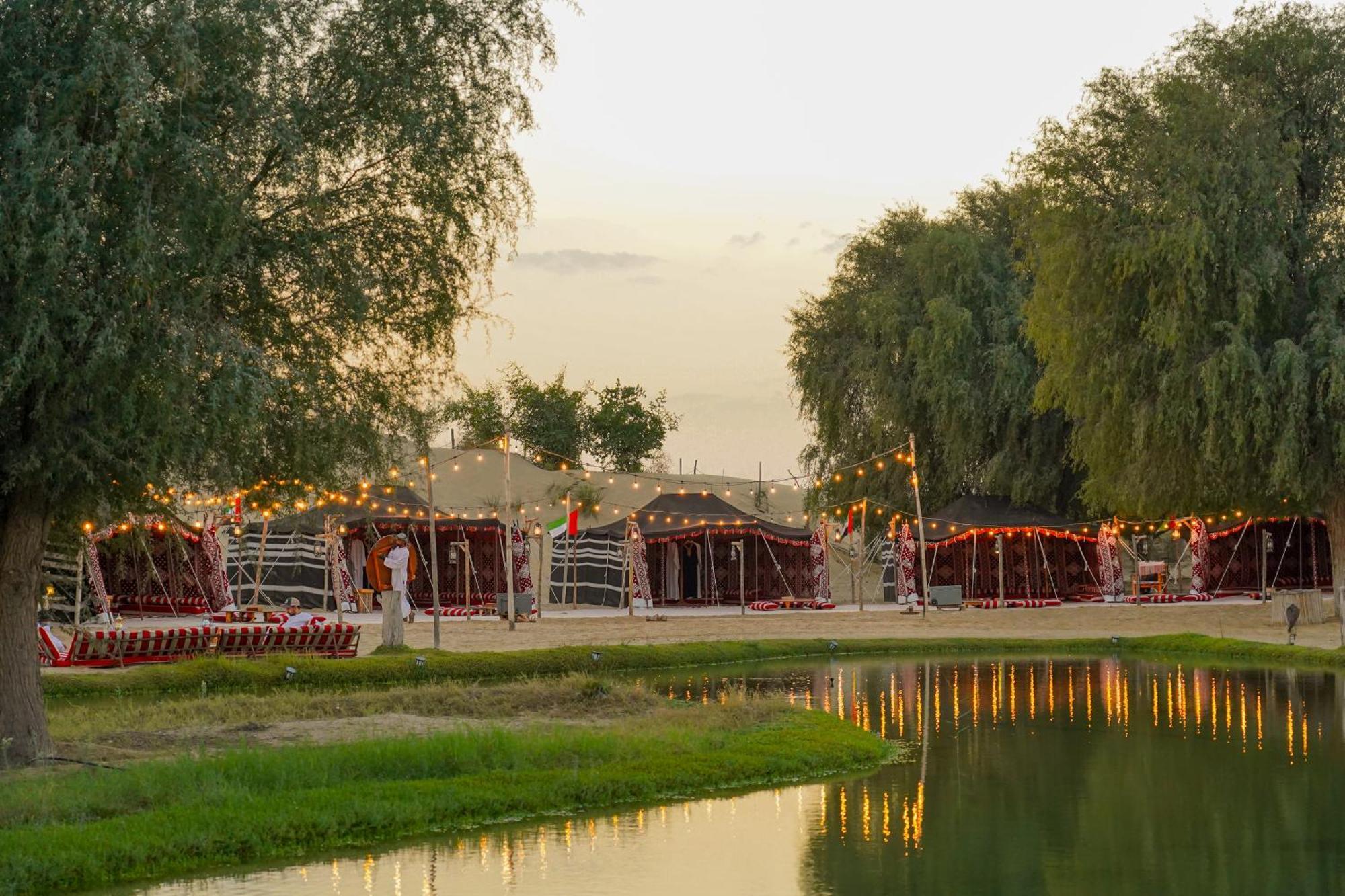 Luxury tent Al Marmoom Oasis Luxury Experiential Desert