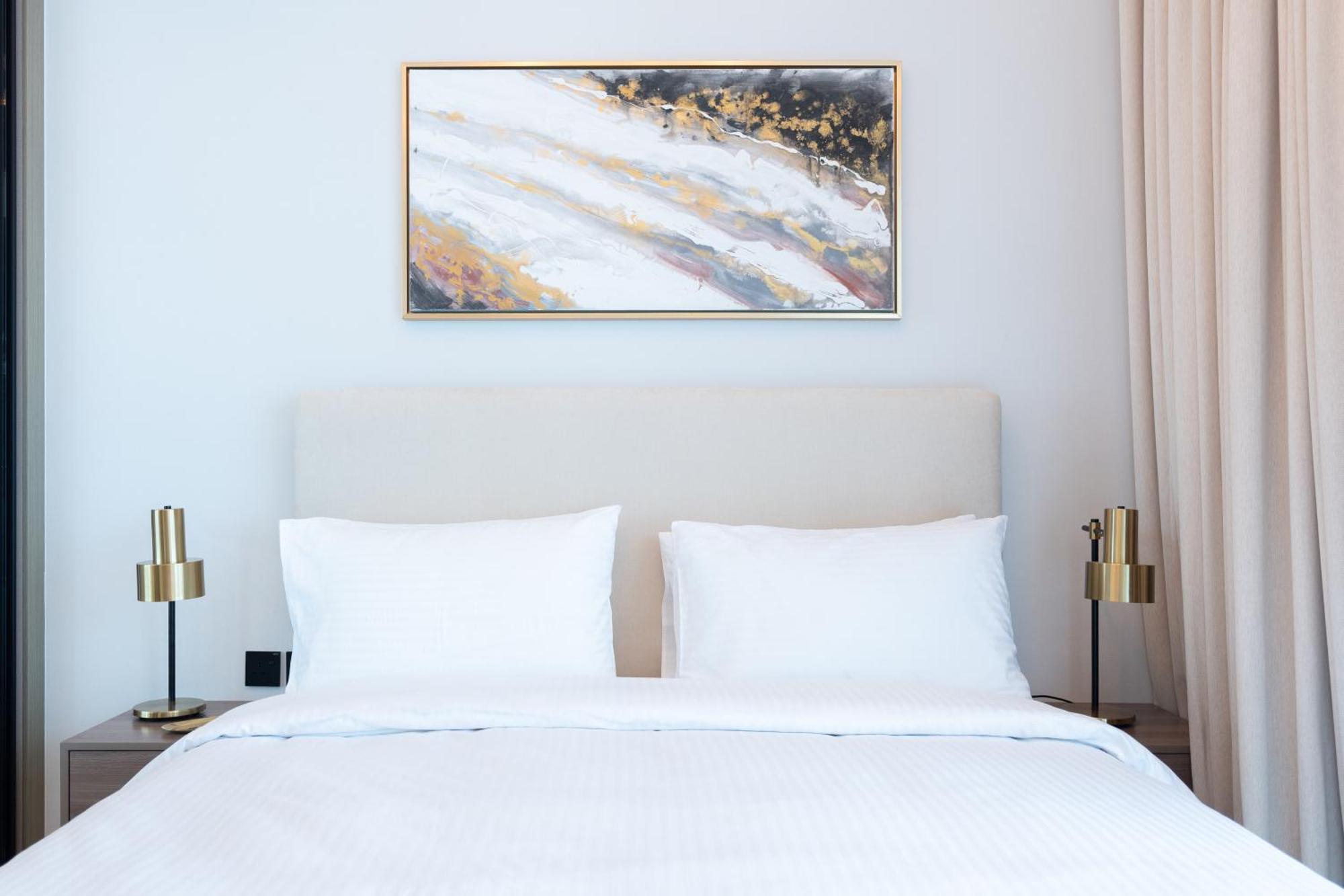 Keyrock Living - Luxury Furnished 2 Bedroom In Business Bay With Jacuzzi - Binghatti Canal Apartment Dubai