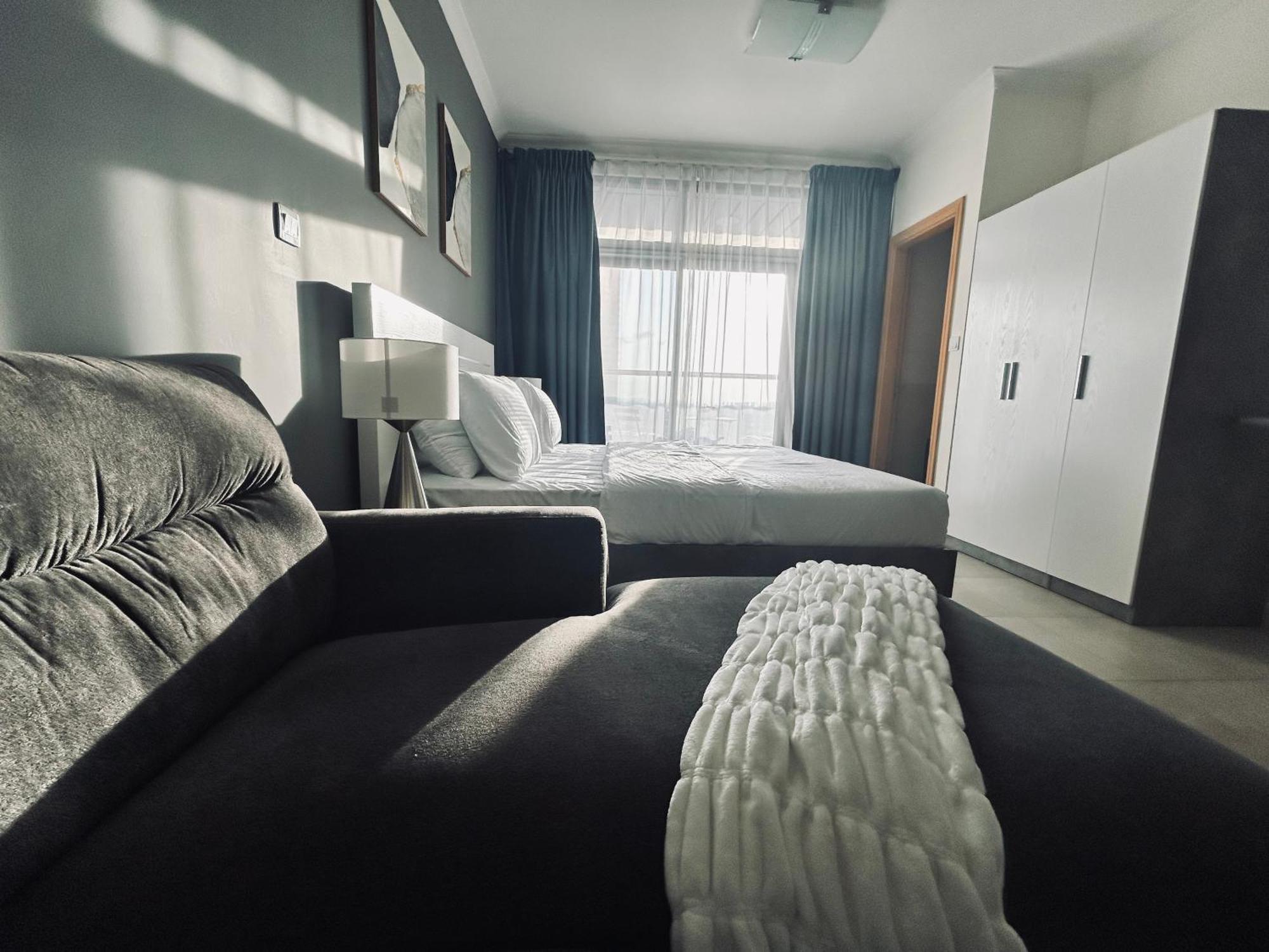Chic Near Metro ! Apartment *