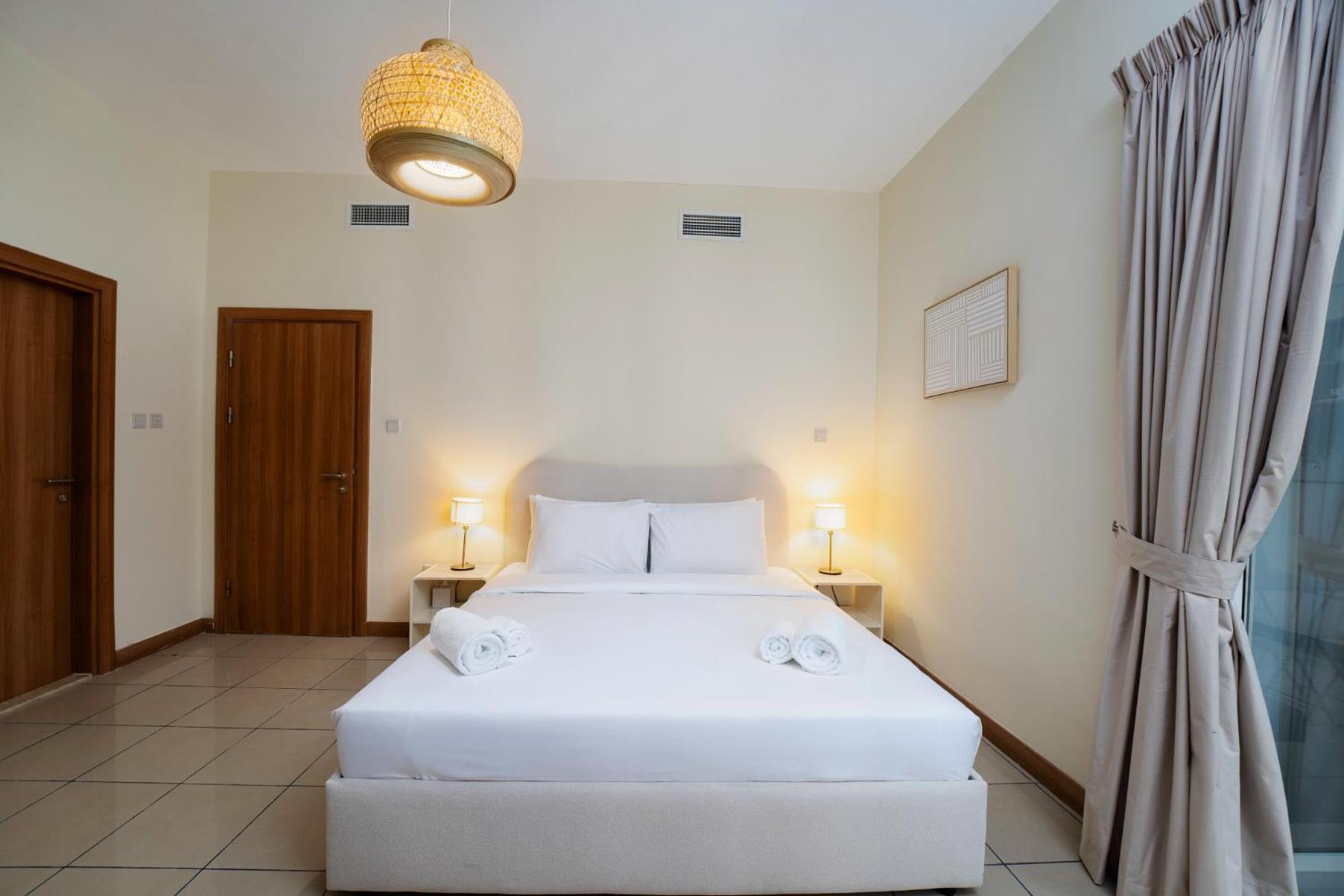 Spacious Upgraded & Elegant - 1br Dubai