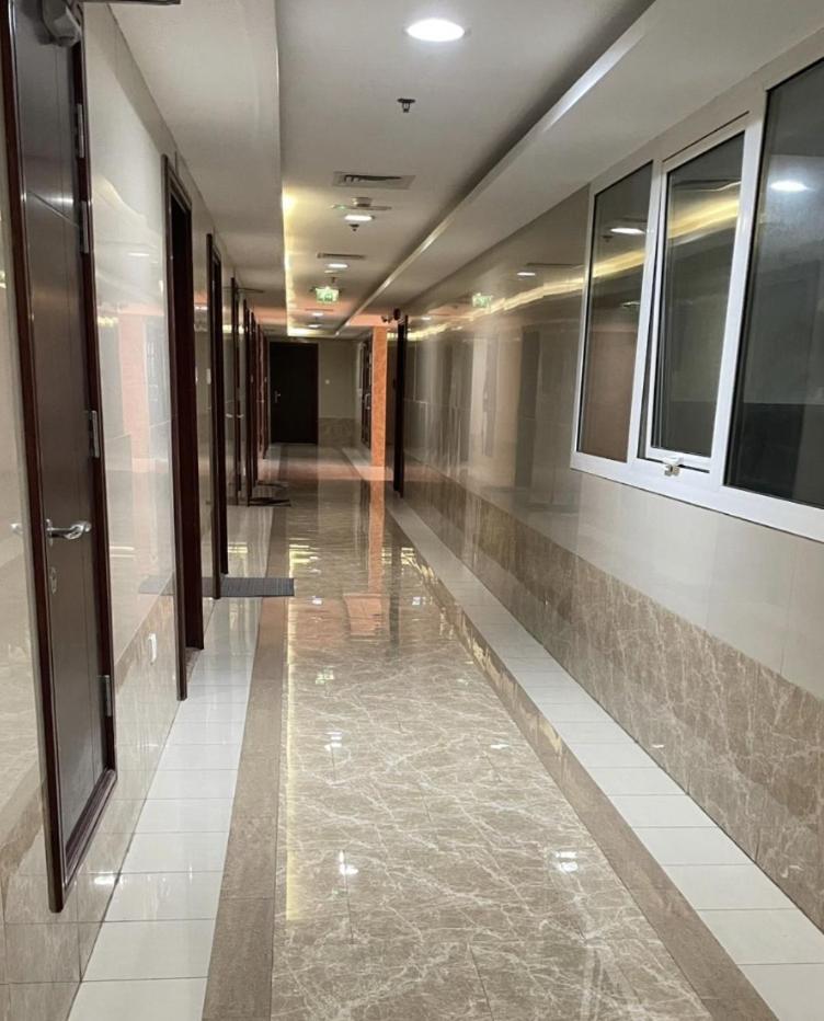 Apartment Rovers Boys Dubai