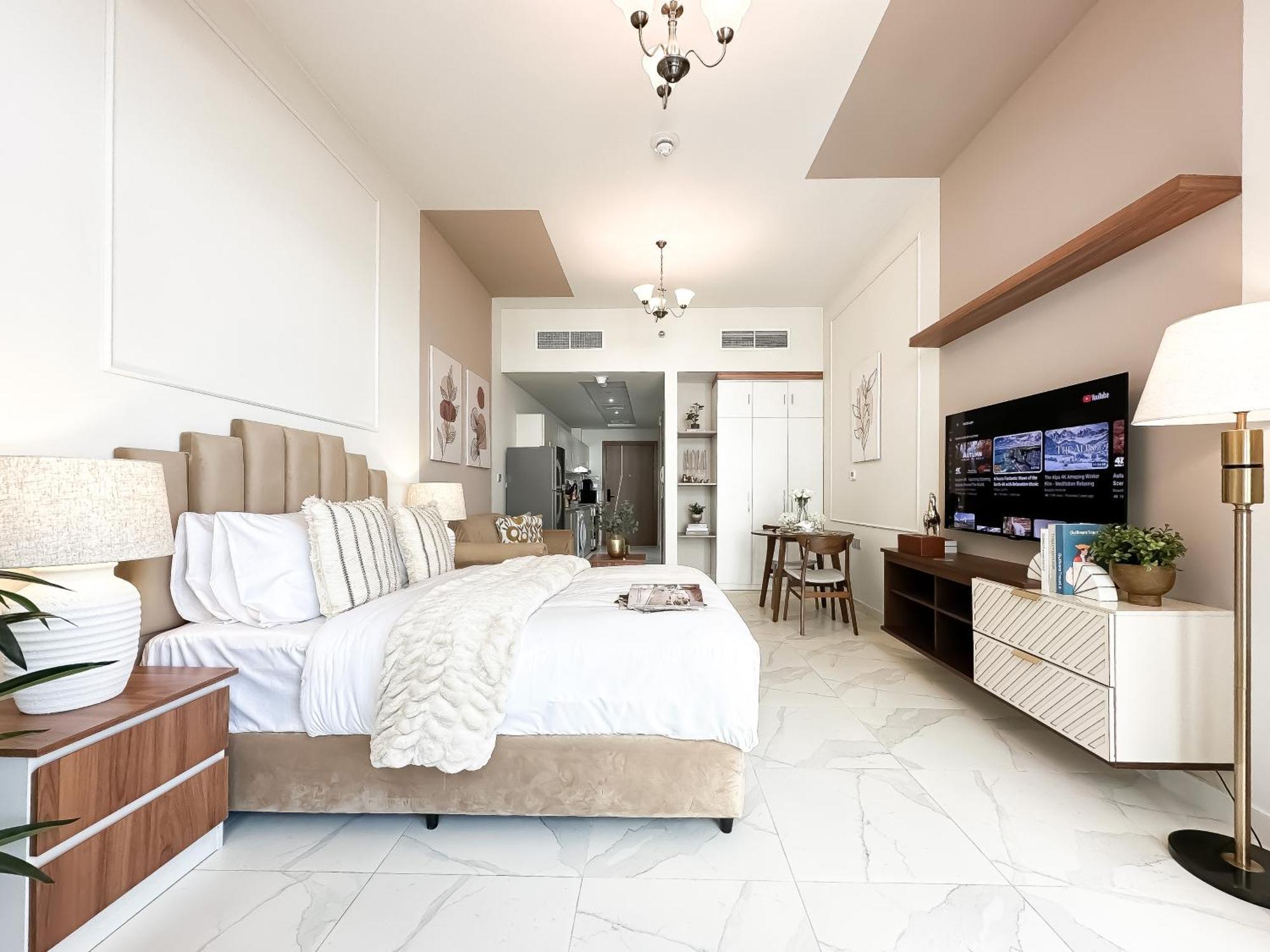 Apartment Trophy-amazing Canal Views Lux In Busbay Dubai