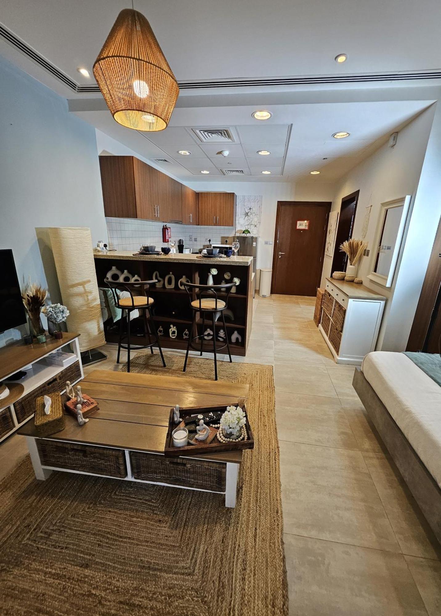 Modern Jbr With & Pool Access - Marina Apartamento