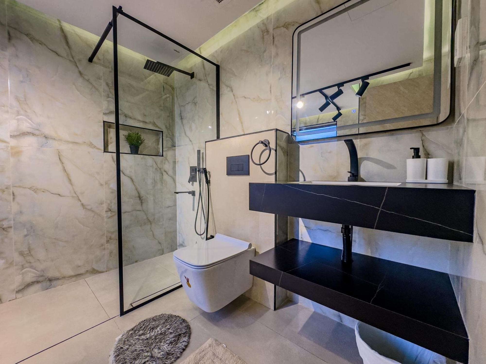 Apartment Chic 2br Beachfront At Amwaj 4 Dubai