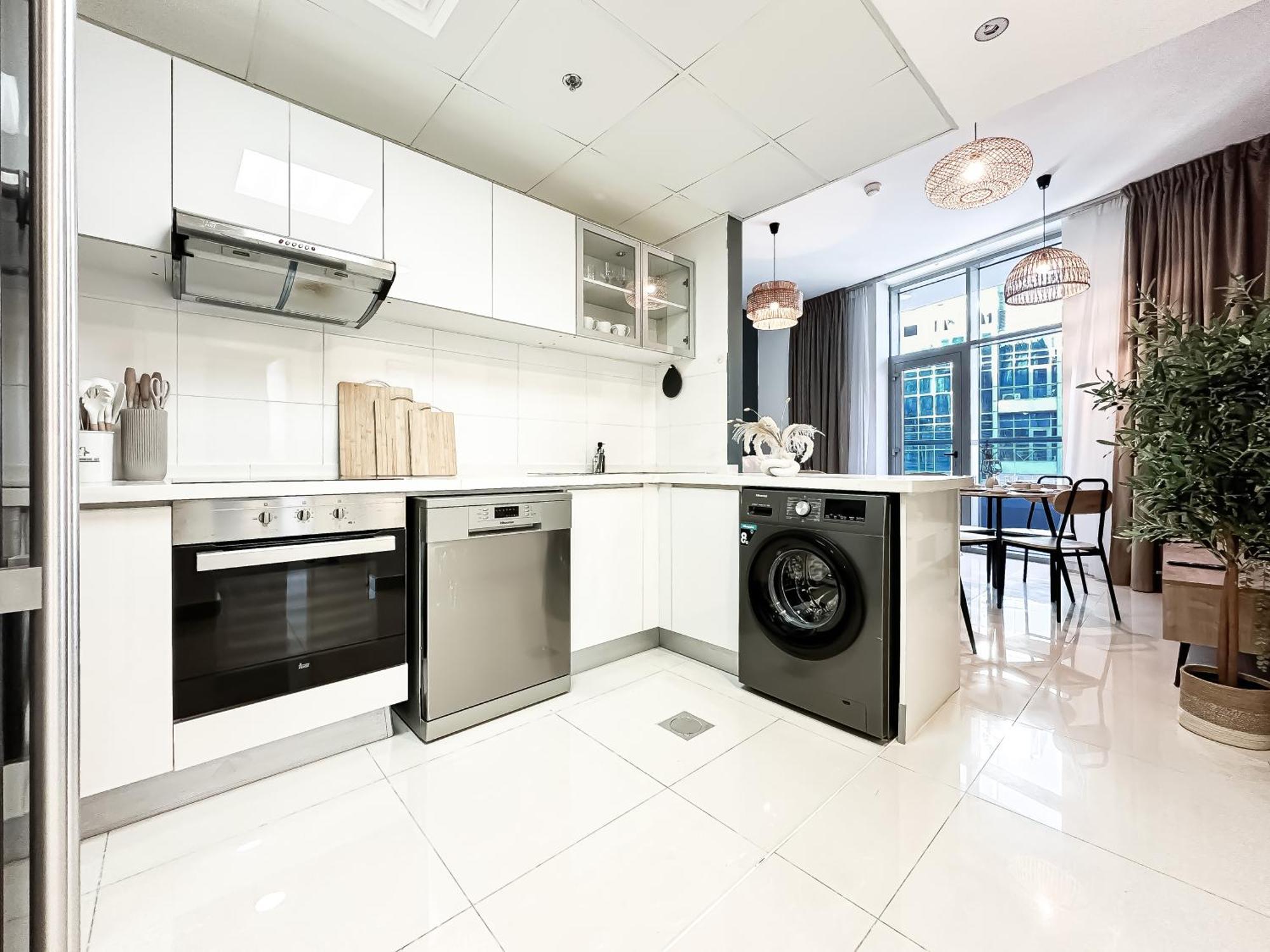 Trophy - Luxury Waterfront 2br With Big Terrace Full Marina Canal Views *