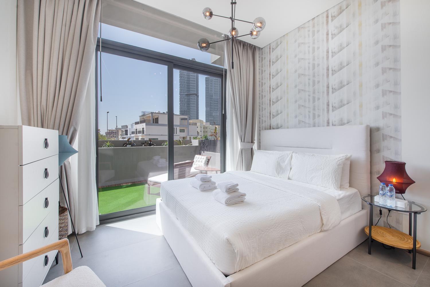 Top-notch With Large Terrace In Jvc *