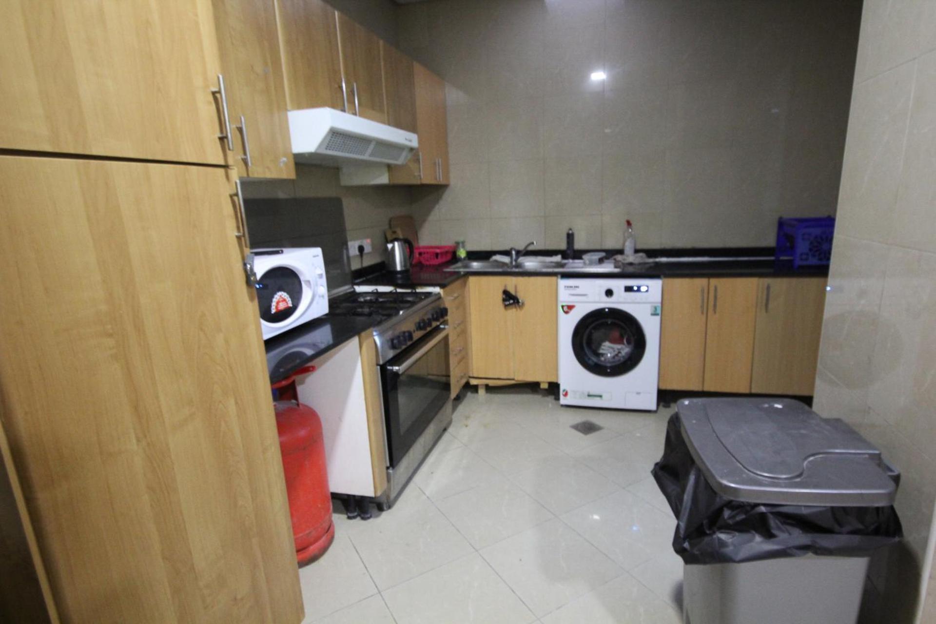 Guest house Amazing For Female Guests For Rent In Marina Dubai
