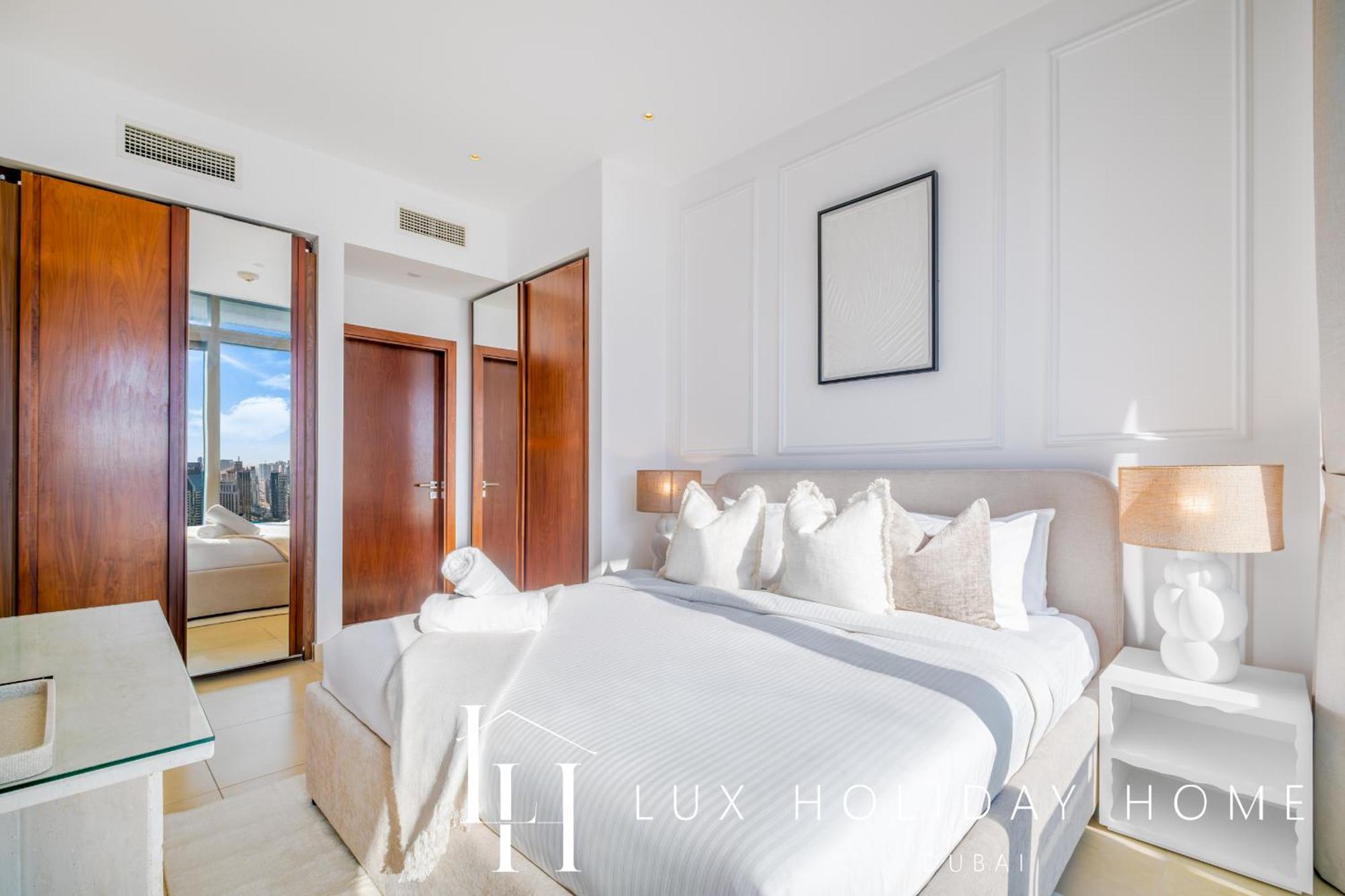 Lux The Marina Gate Sea View 2 Apartment *